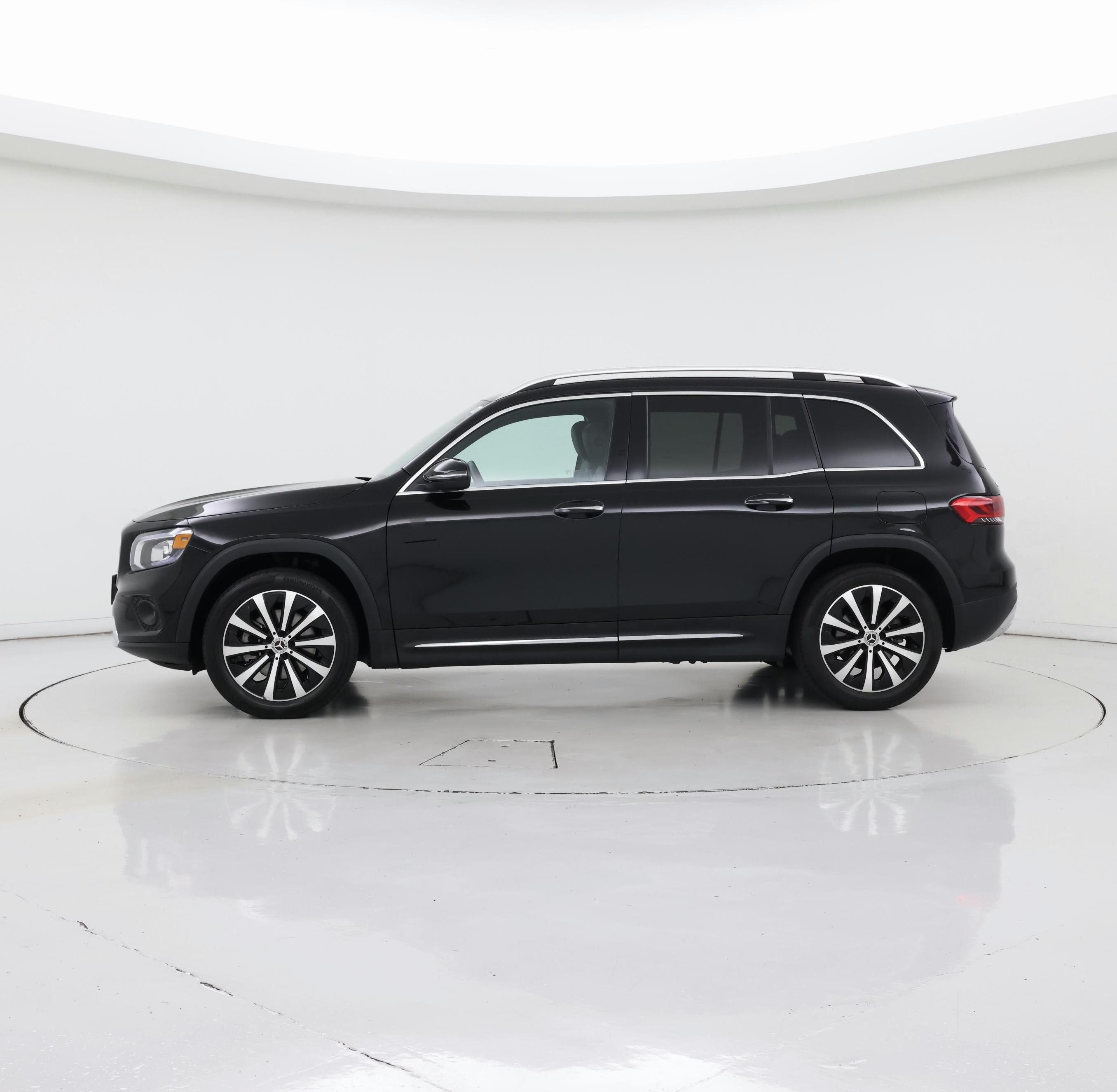 Thumbnail: 2022 Mercedes-Benz GLB - 3