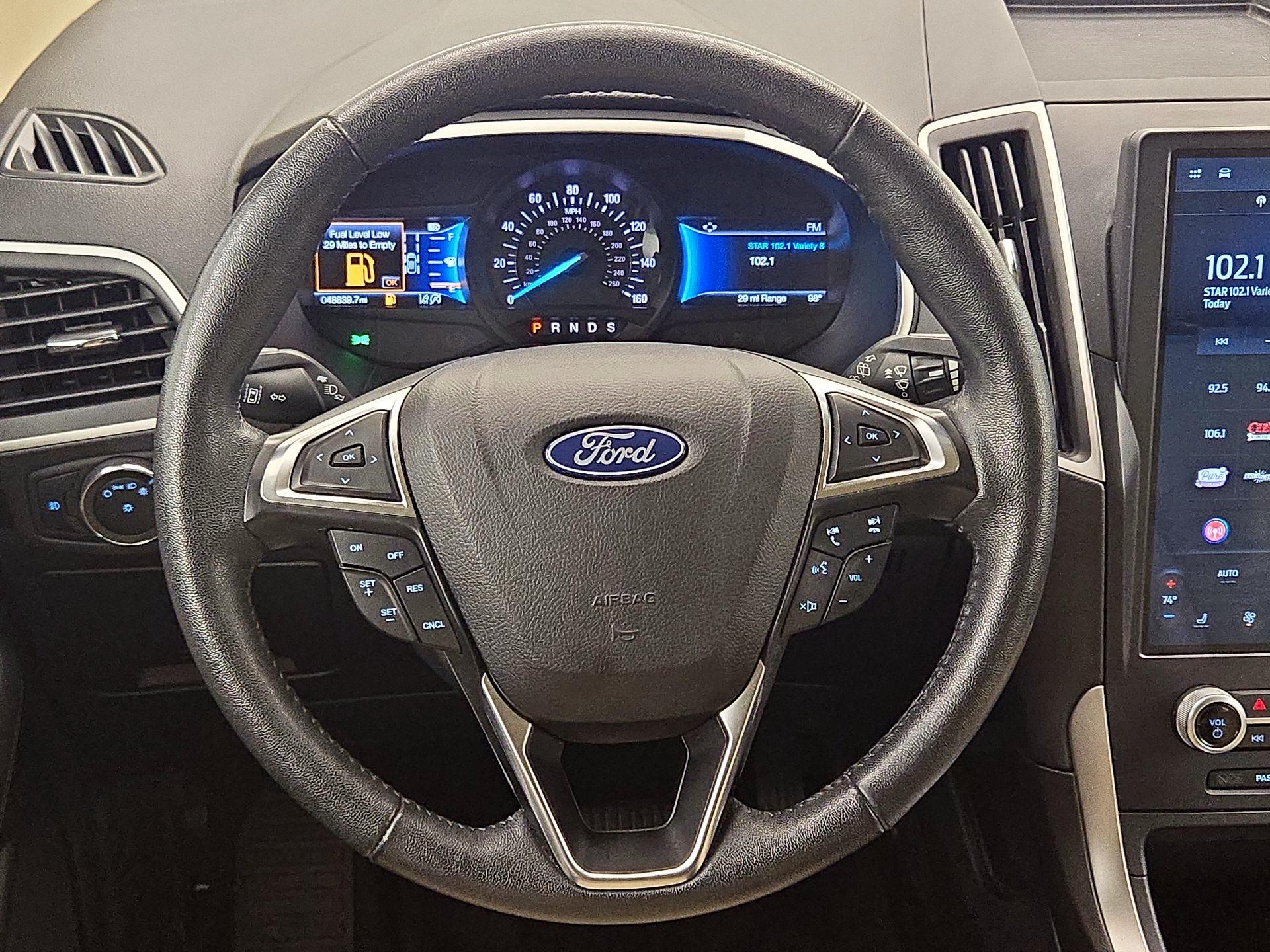 Thumbnail: 2021 Ford Edge - 10