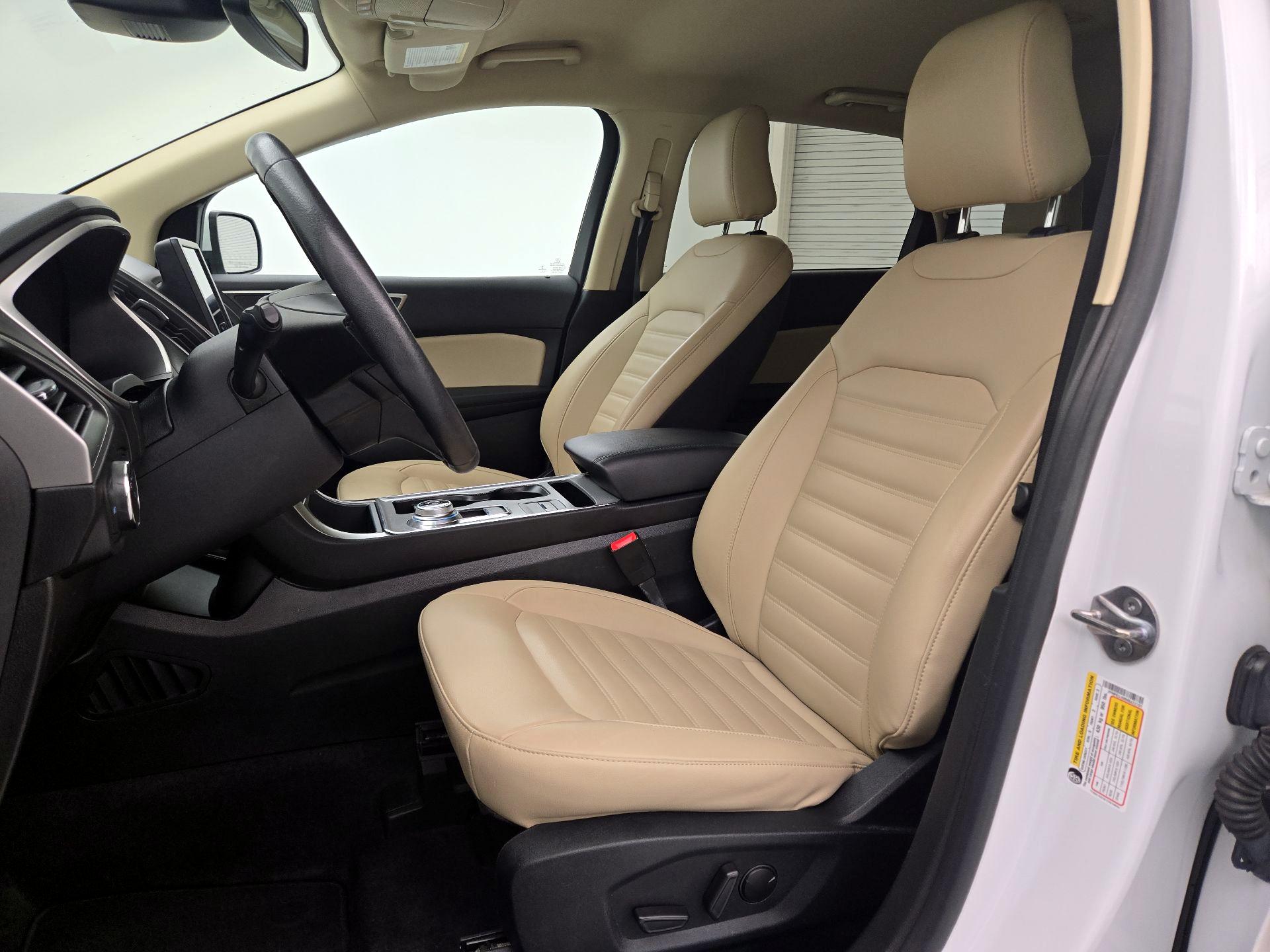 Thumbnail: 2021 Ford Edge - 11