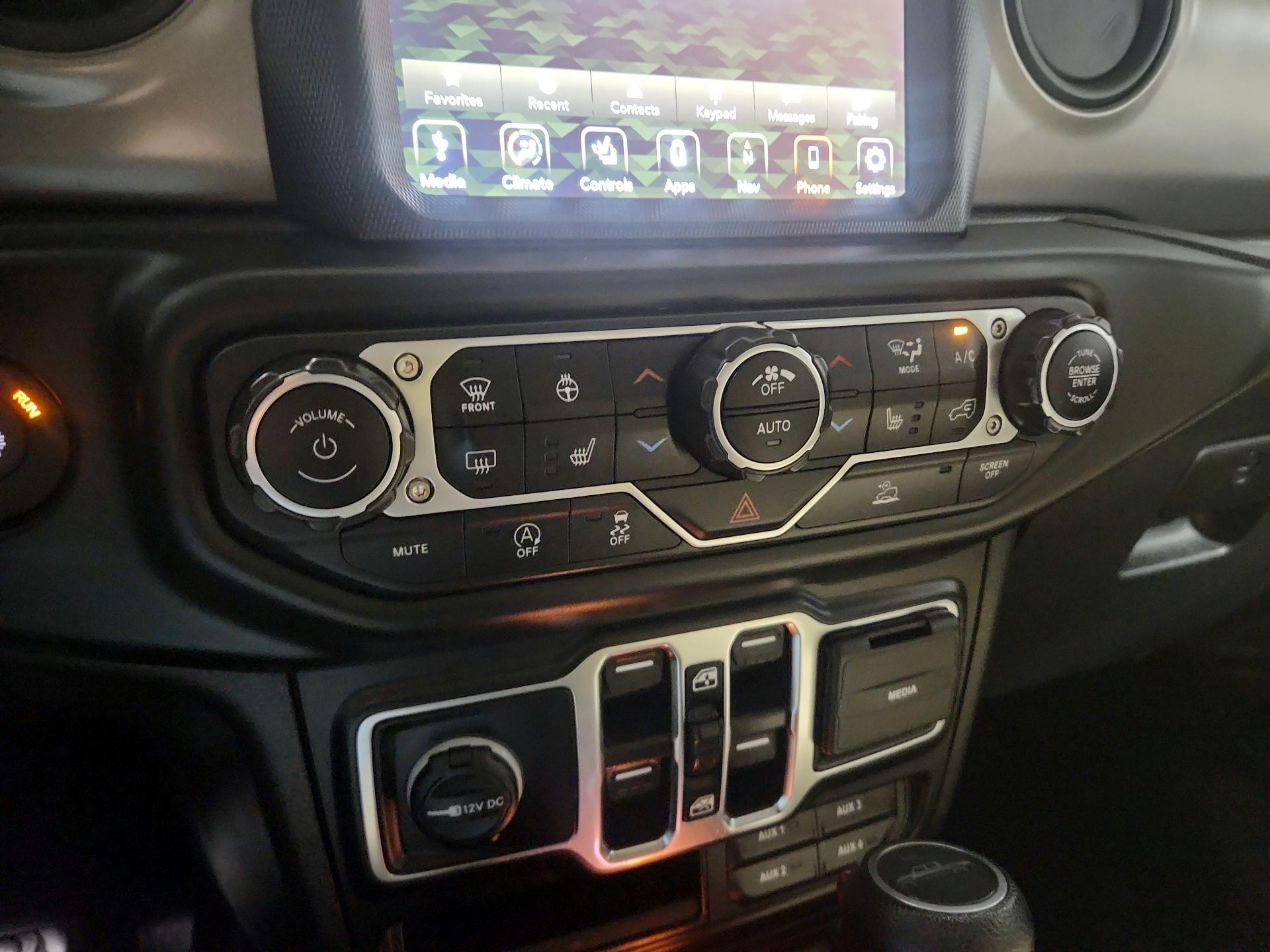 Thumbnail: 2021 Jeep Gladiator - 14