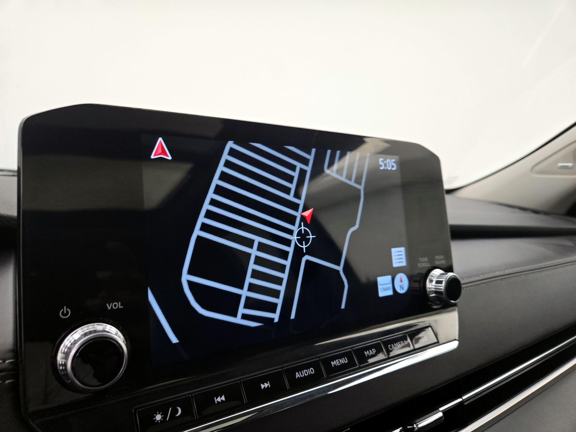 Thumbnail: 2023 Mitsubishi Outlander - 14