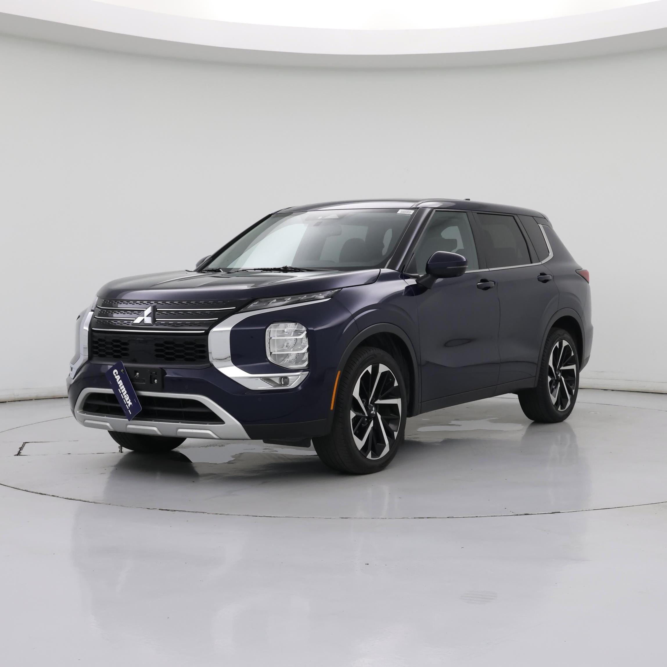 Thumbnail: 2023 Mitsubishi Outlander - 4