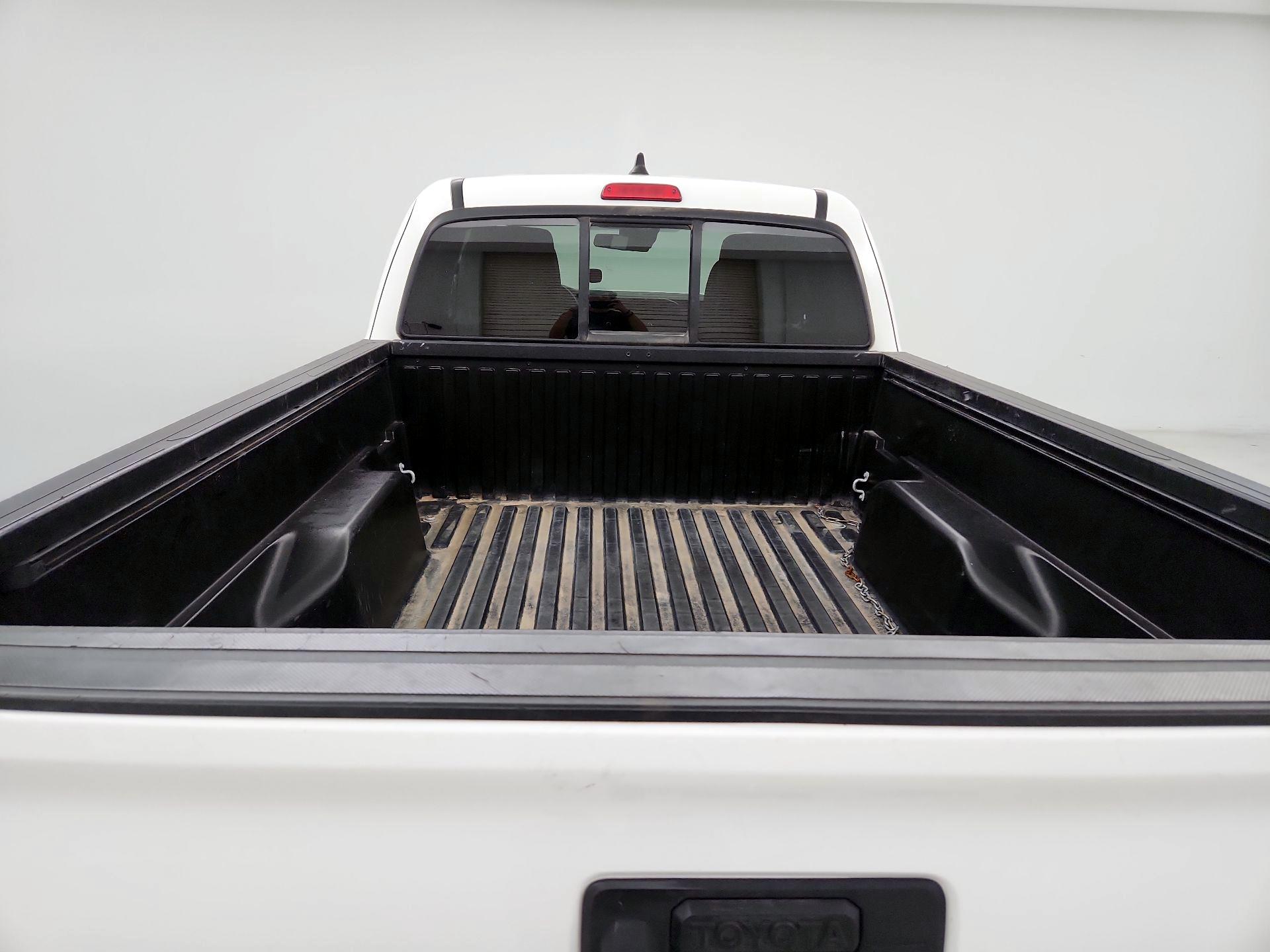 Thumbnail: 2021 Toyota Tacoma - 20
