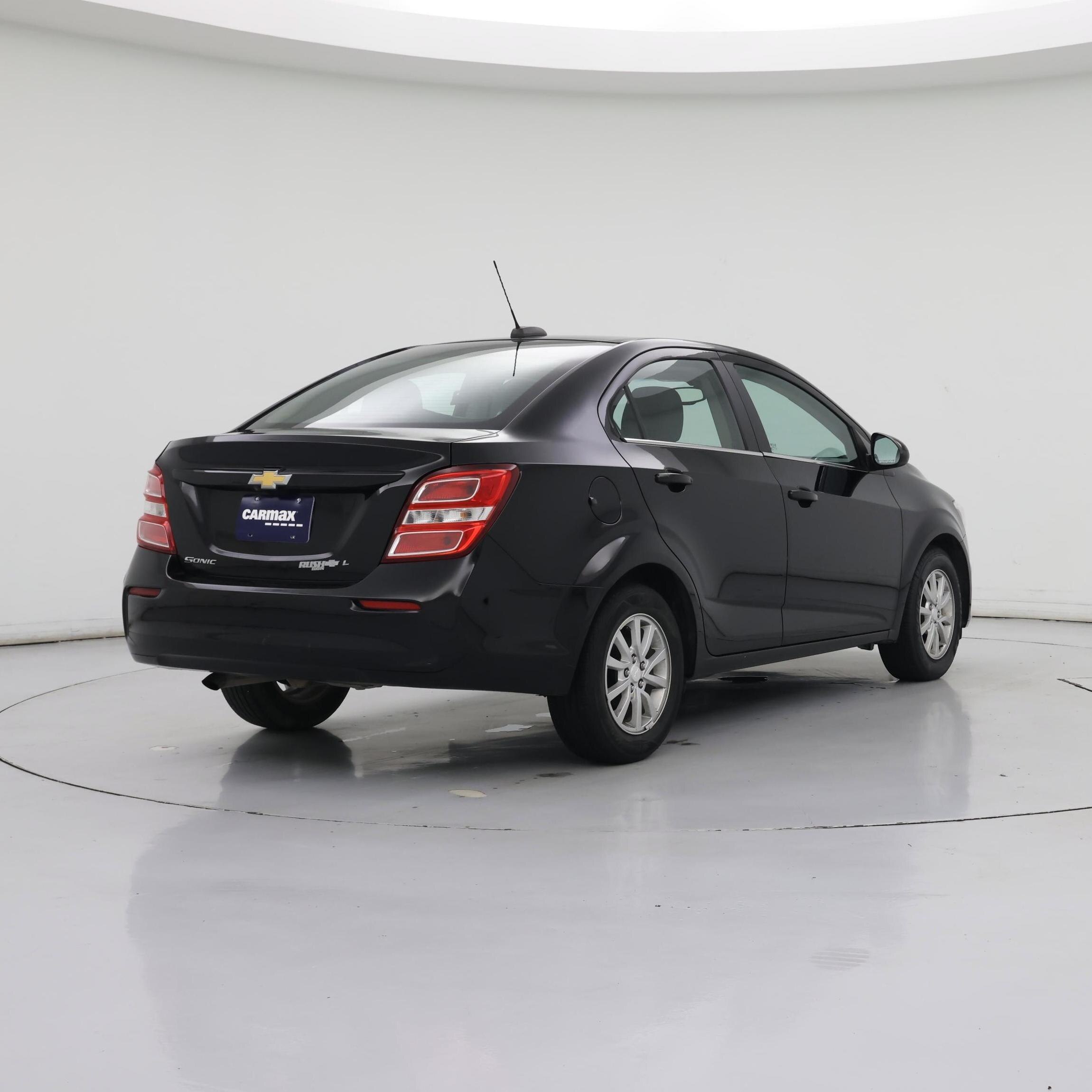 Thumbnail: 2020 Chevrolet Sonic - 8