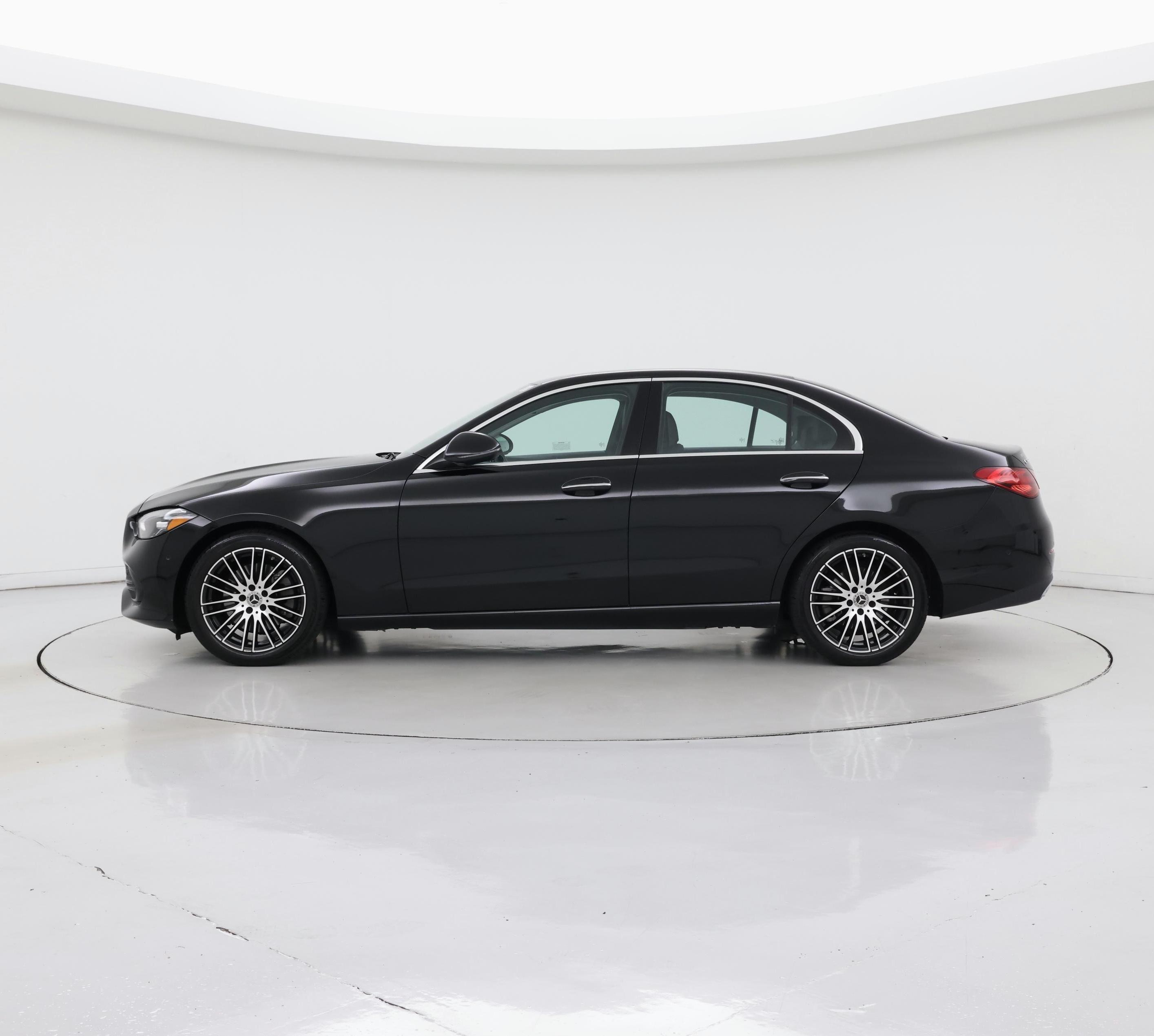 Thumbnail: 2024 Mercedes-Benz C-Class - 3