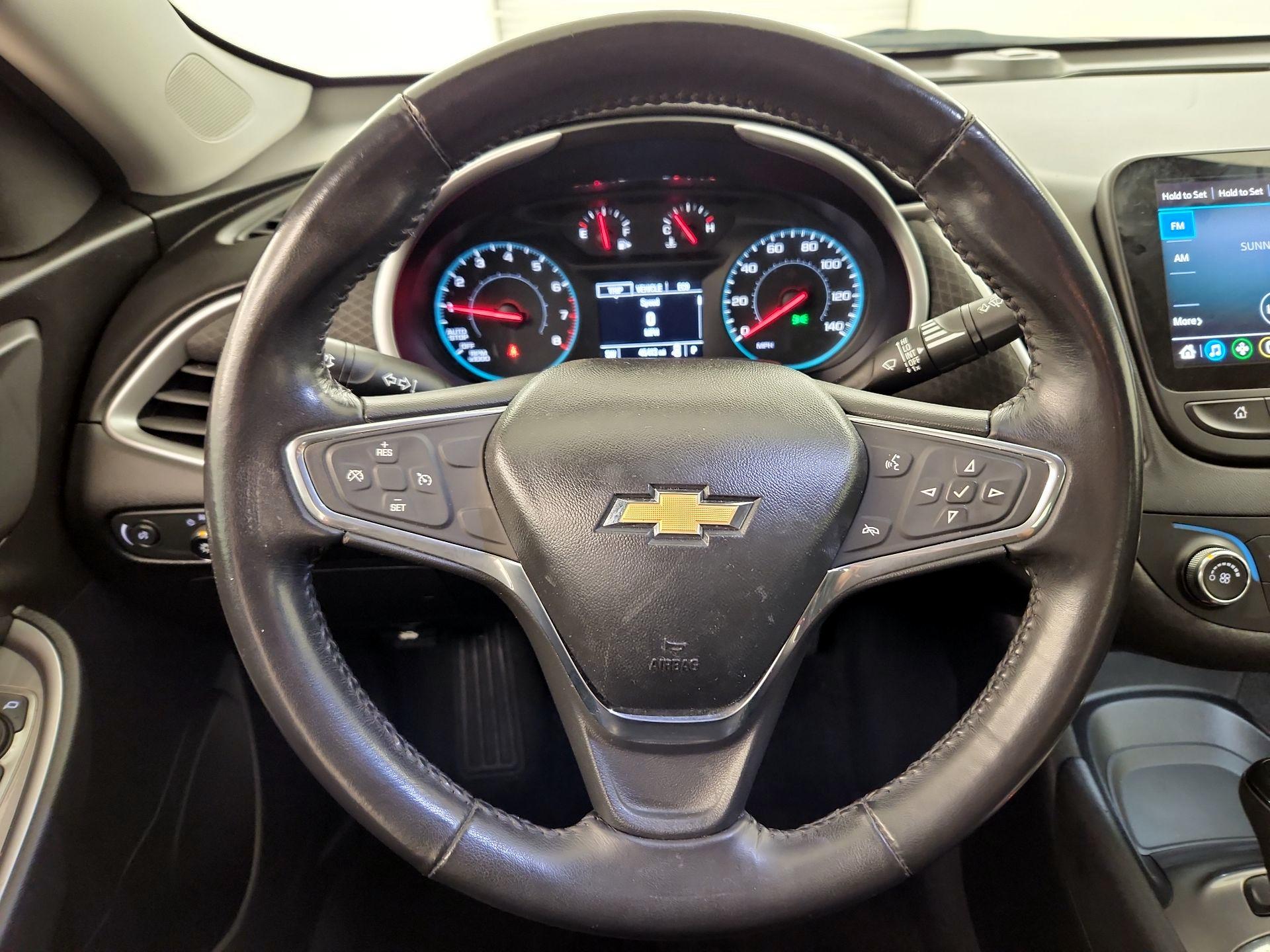 Thumbnail: 2020 Chevrolet Malibu - 10