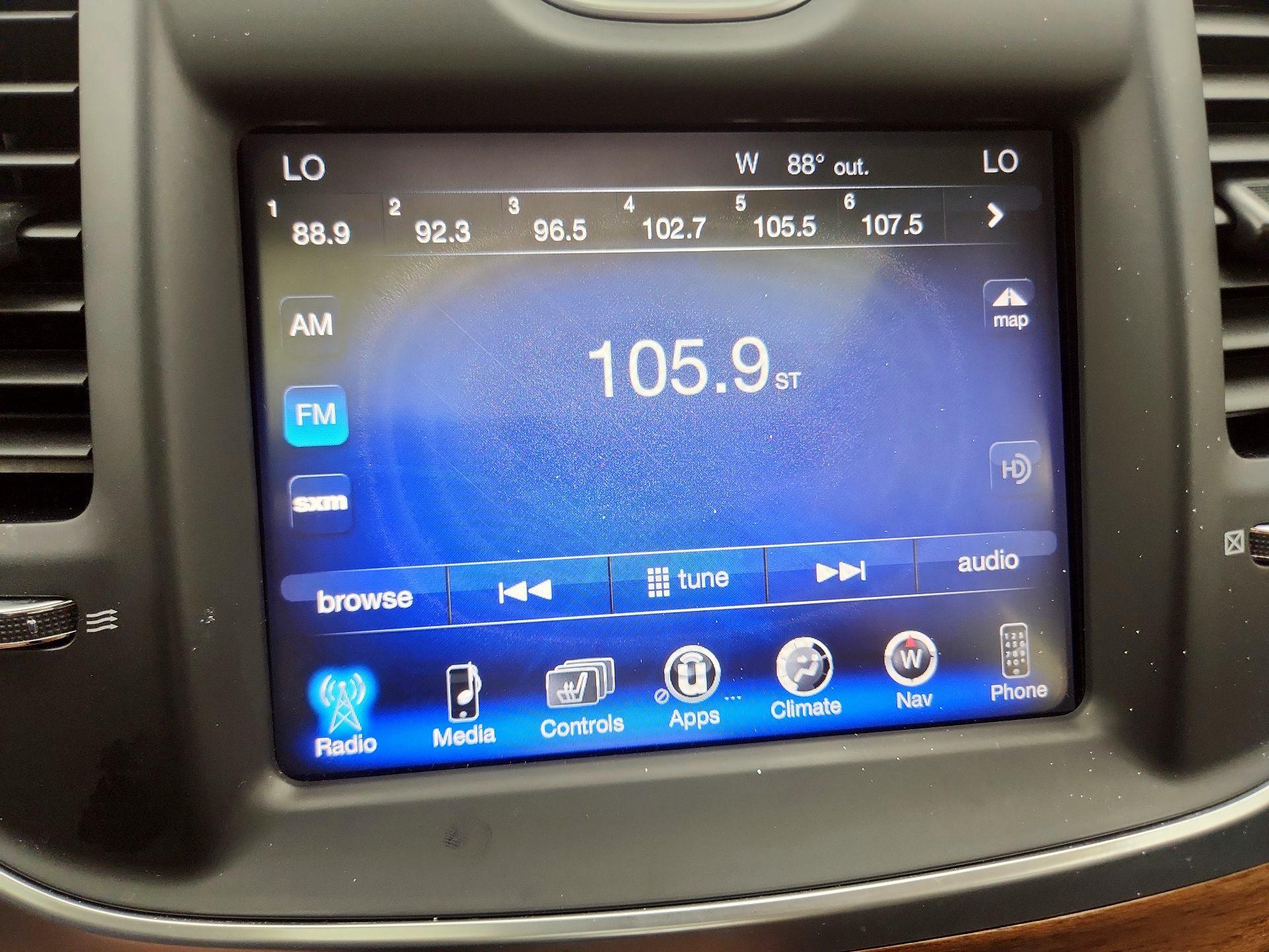 Thumbnail: 2015 Chrysler 300 - 16