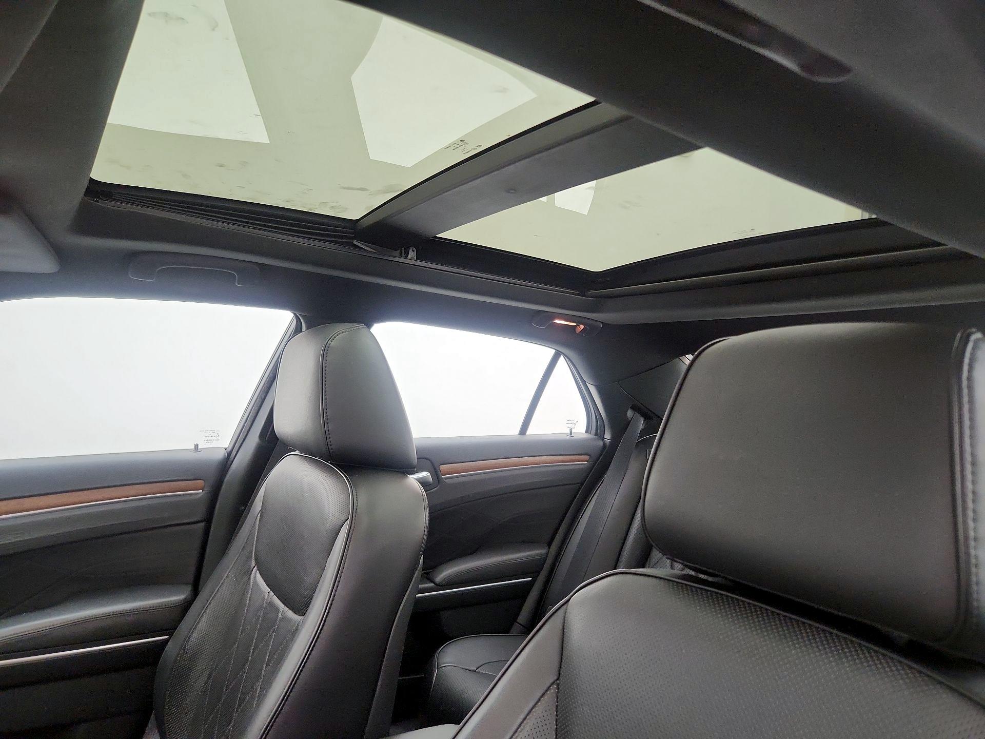 Thumbnail: 2015 Chrysler 300 - 20