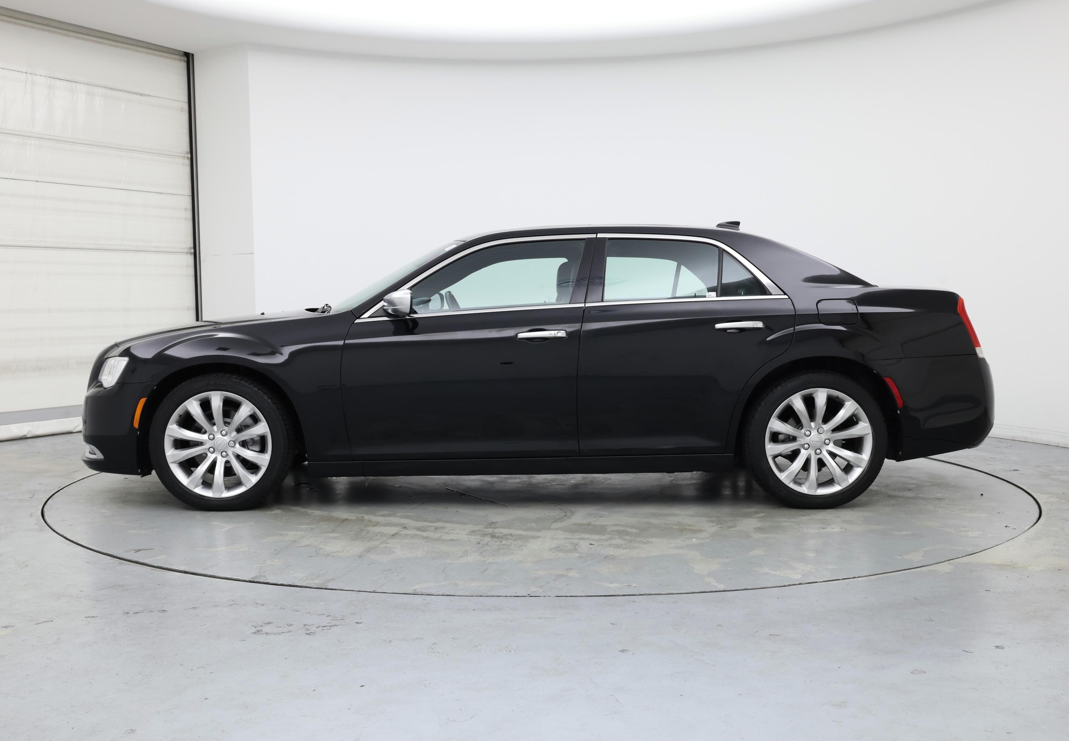Thumbnail: 2015 Chrysler 300 - 3