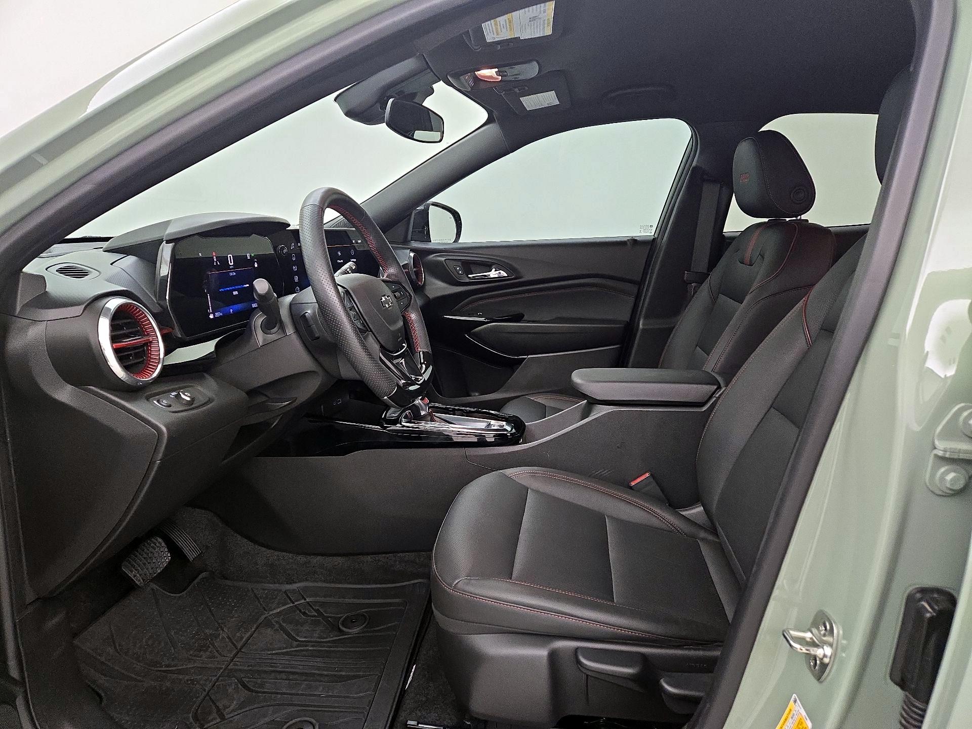 Thumbnail: 2024 Chevrolet Trax - 11