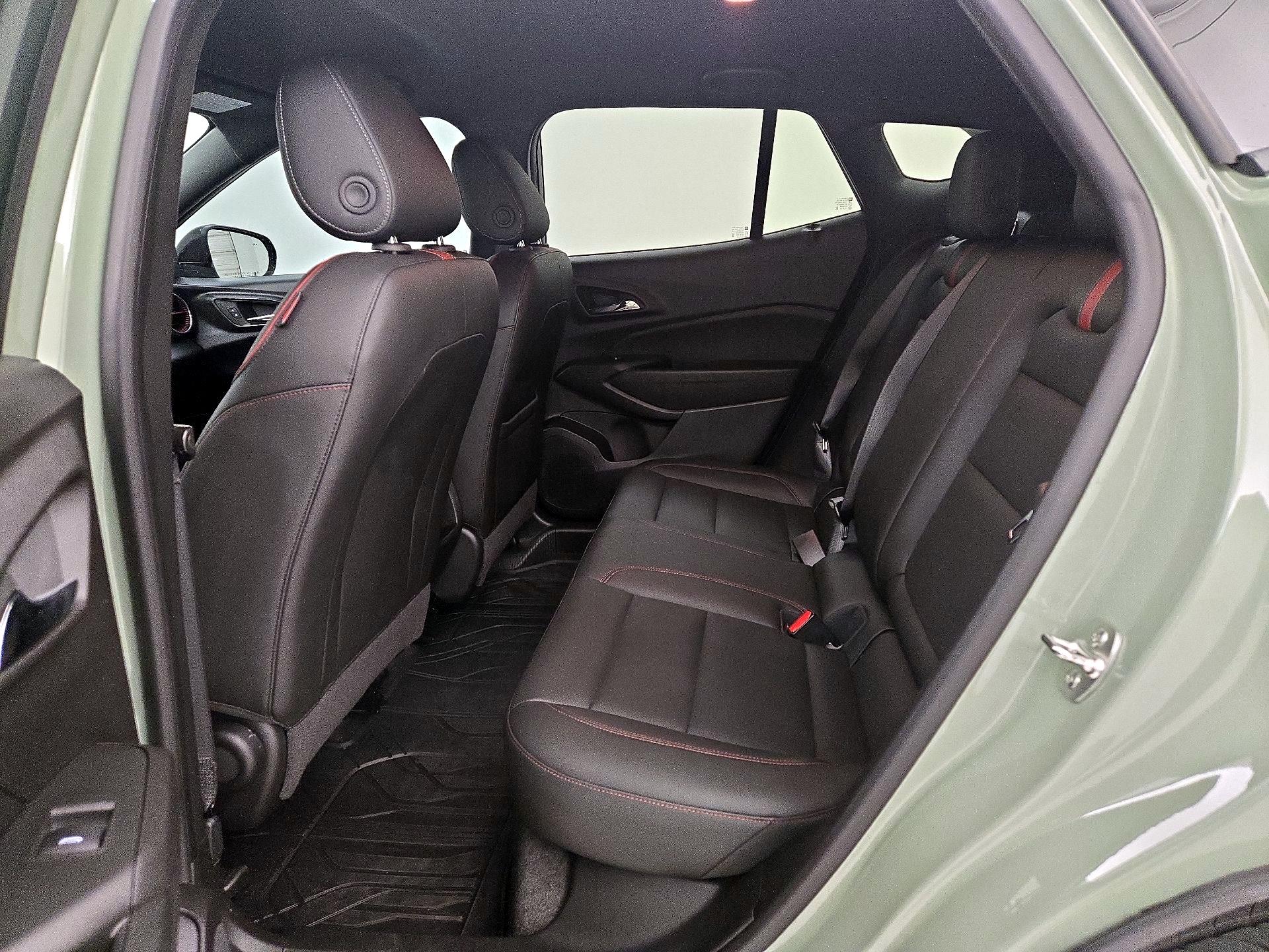 Thumbnail: 2024 Chevrolet Trax - 19