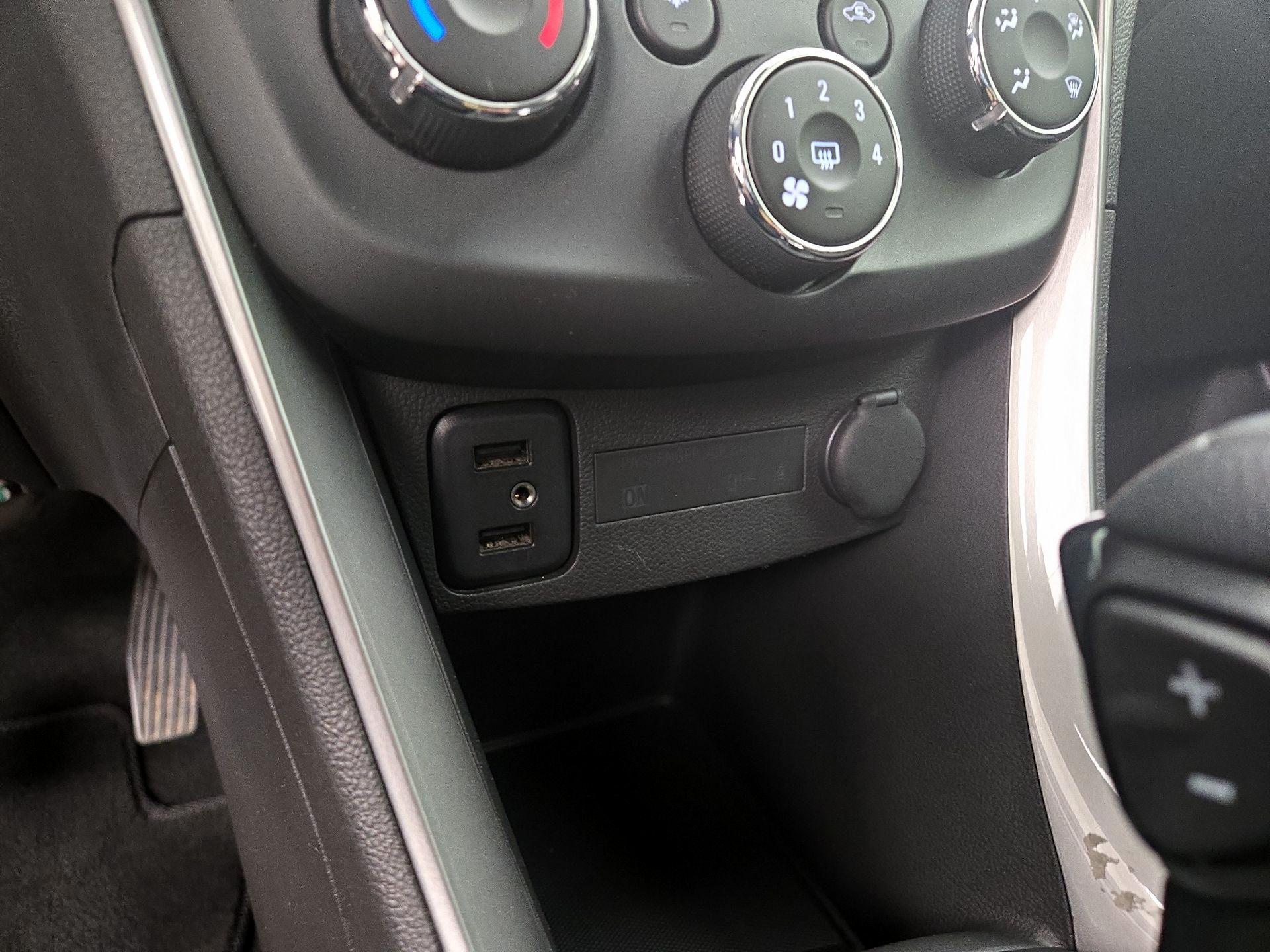 Thumbnail: 2018 Chevrolet Trax - 19