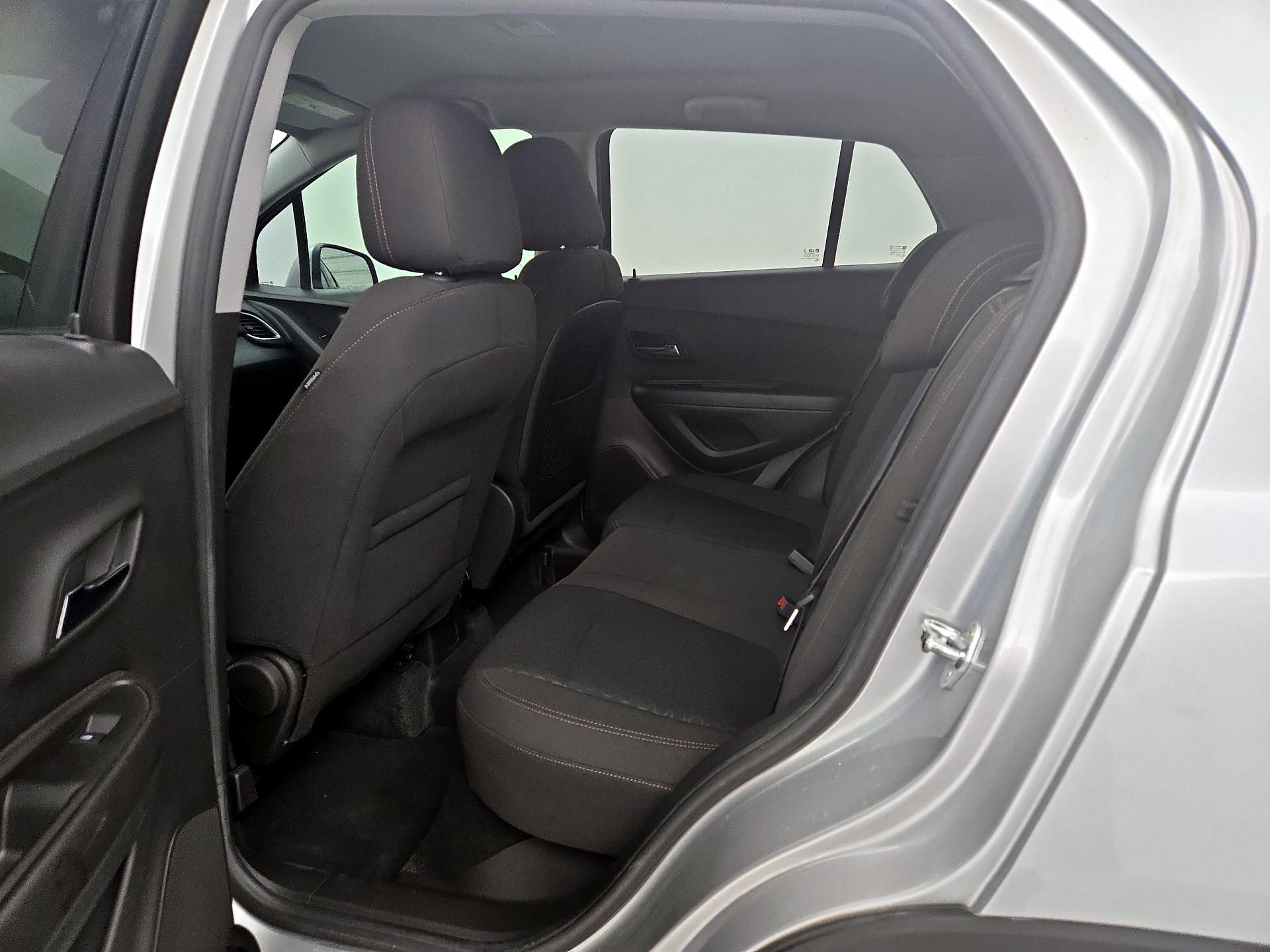 Thumbnail: 2018 Chevrolet Trax - 20