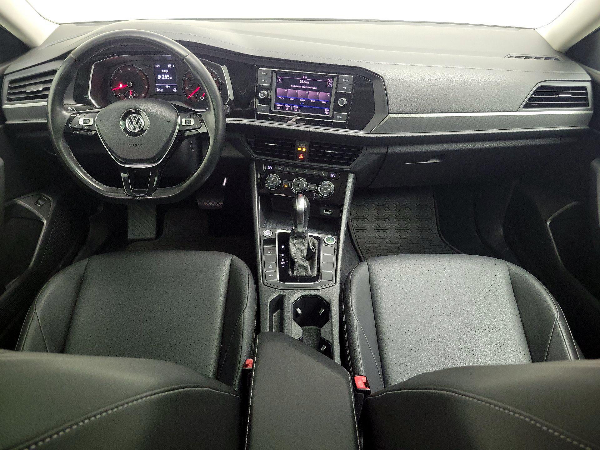 Thumbnail: 2019 Volkswagen Jetta - 9