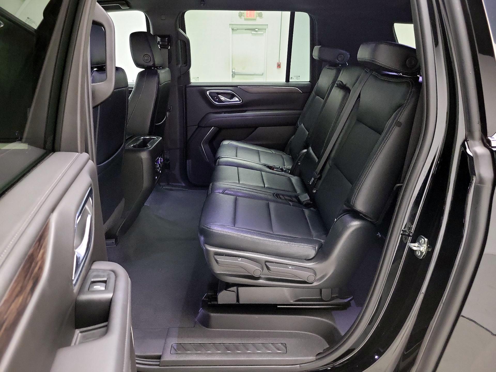 Thumbnail: 2023 Chevrolet Suburban - 19