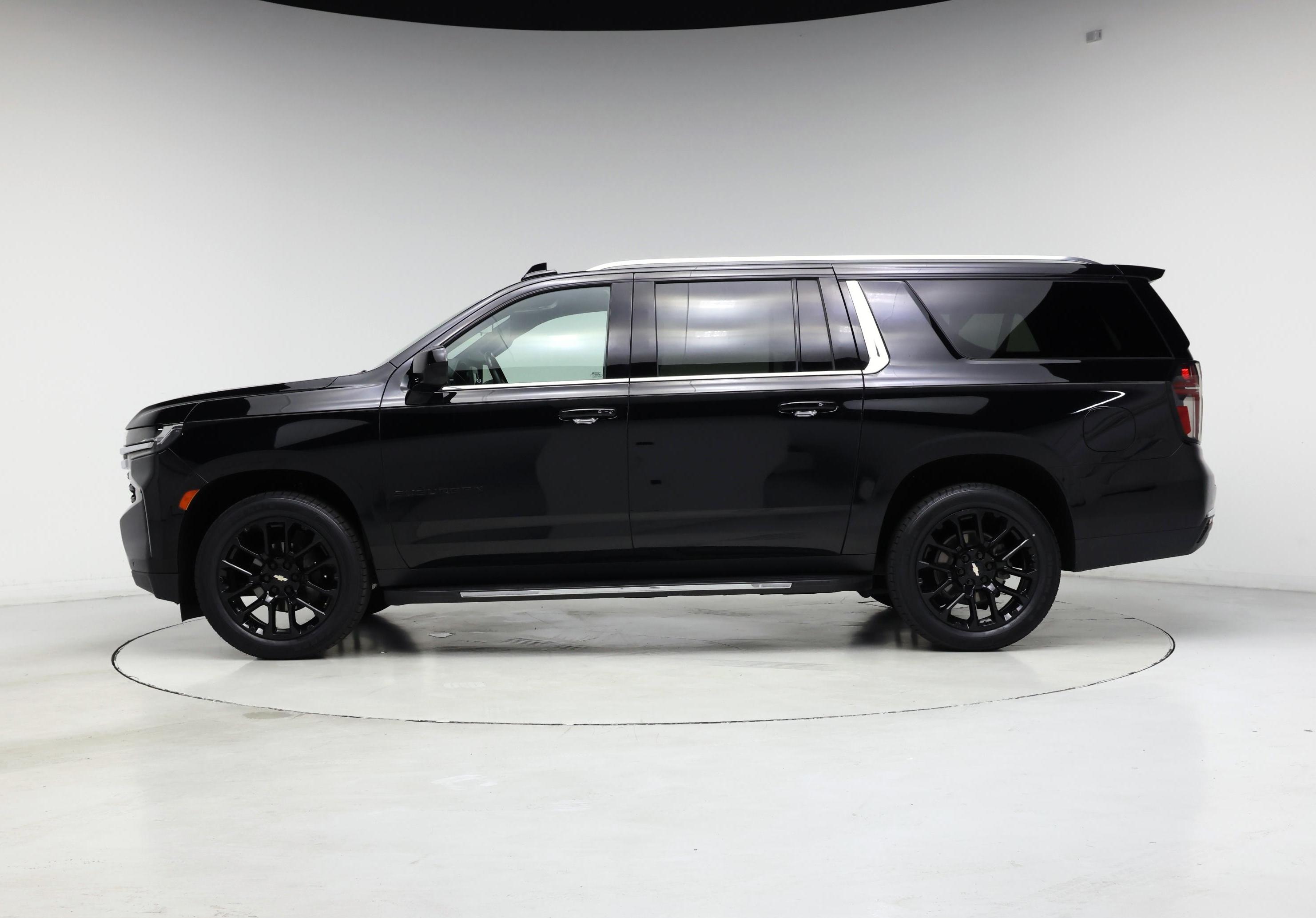 Thumbnail: 2023 Chevrolet Suburban - 3
