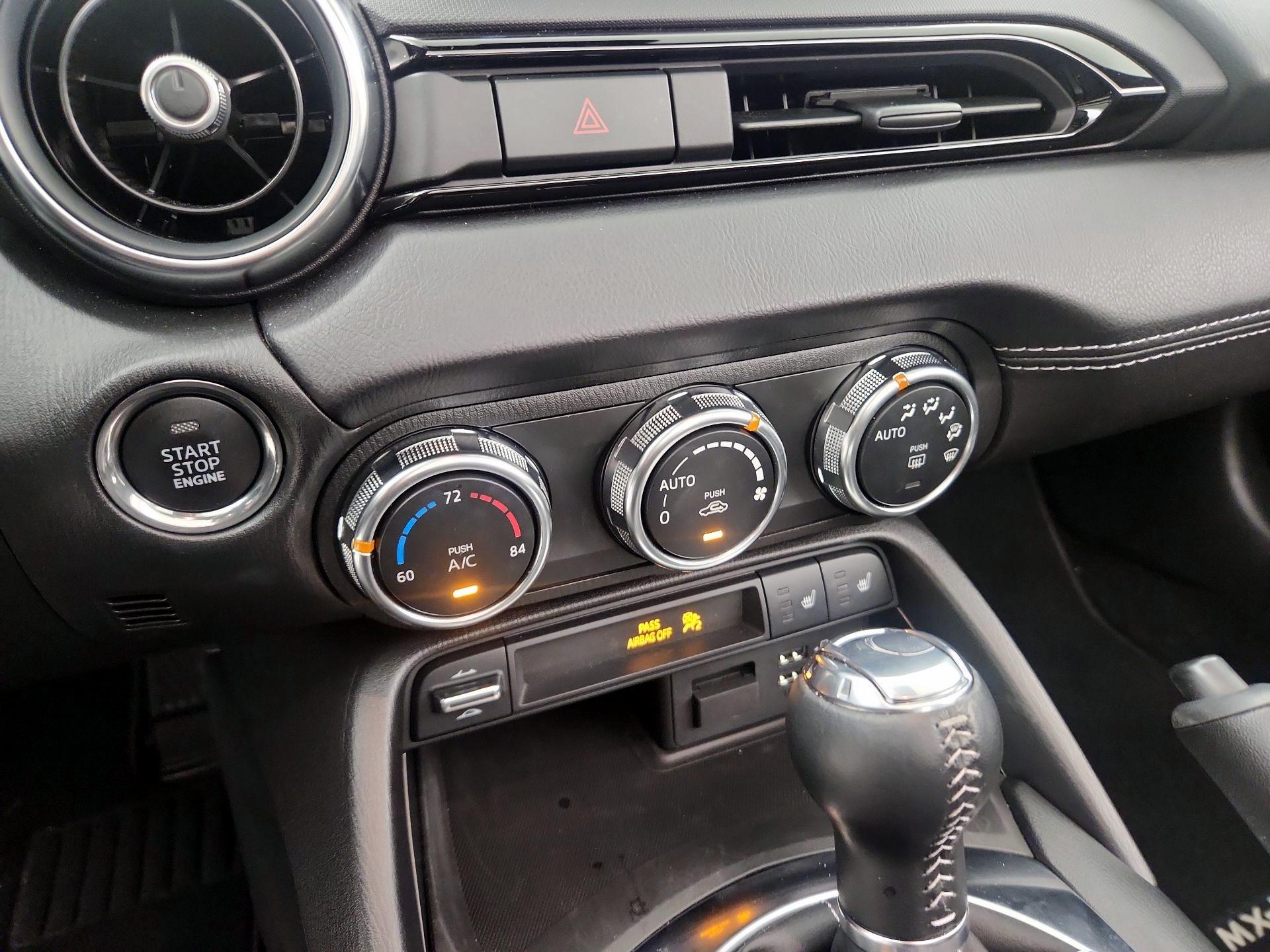Thumbnail: 2022 Mazda MX-5 Miata - 14