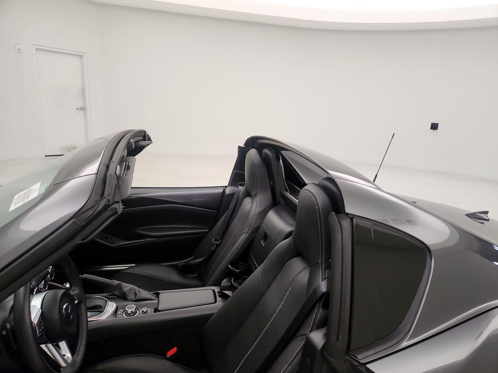 Thumbnail: 2022 Mazda MX-5 Miata - 16
