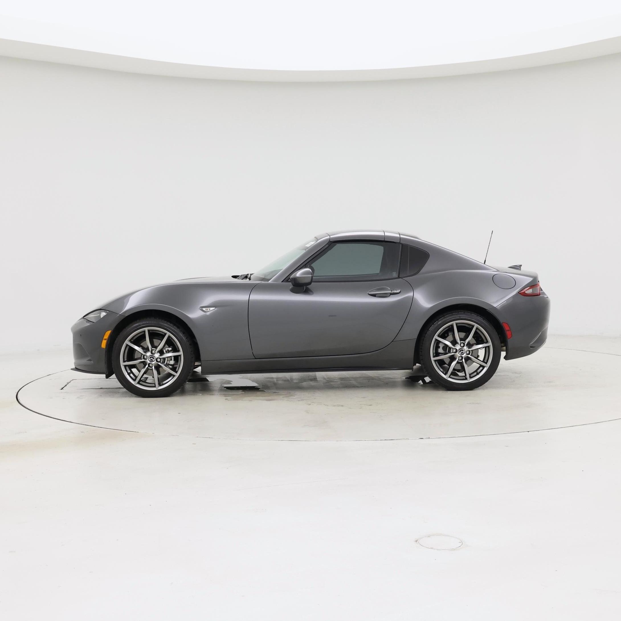 Thumbnail: 2022 Mazda MX-5 Miata - 3