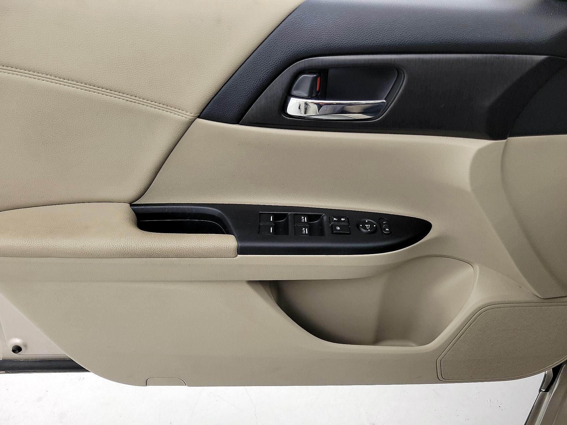 Thumbnail: 2014 Honda Accord - 12