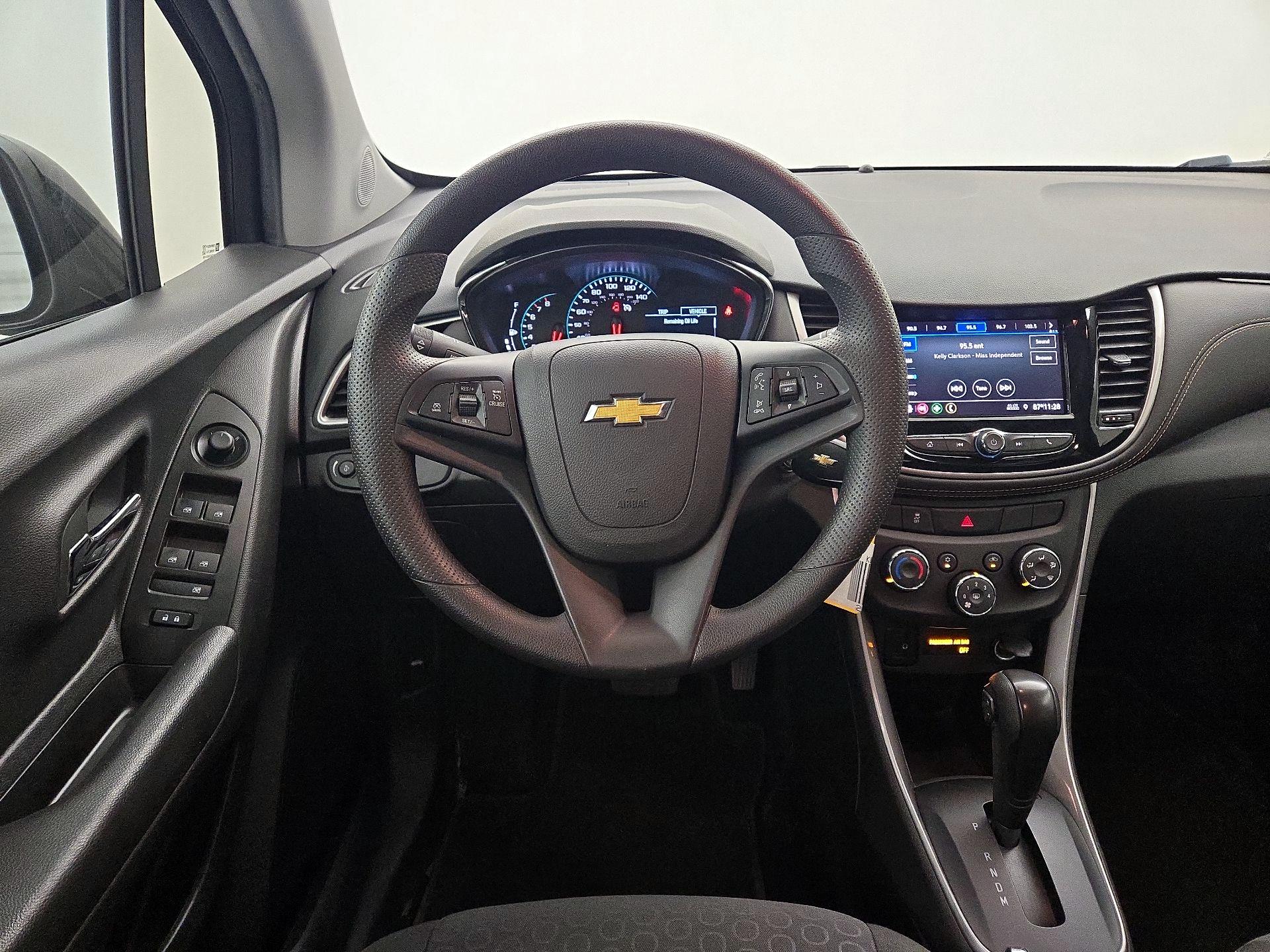 Thumbnail: 2022 Chevrolet Trax - 10