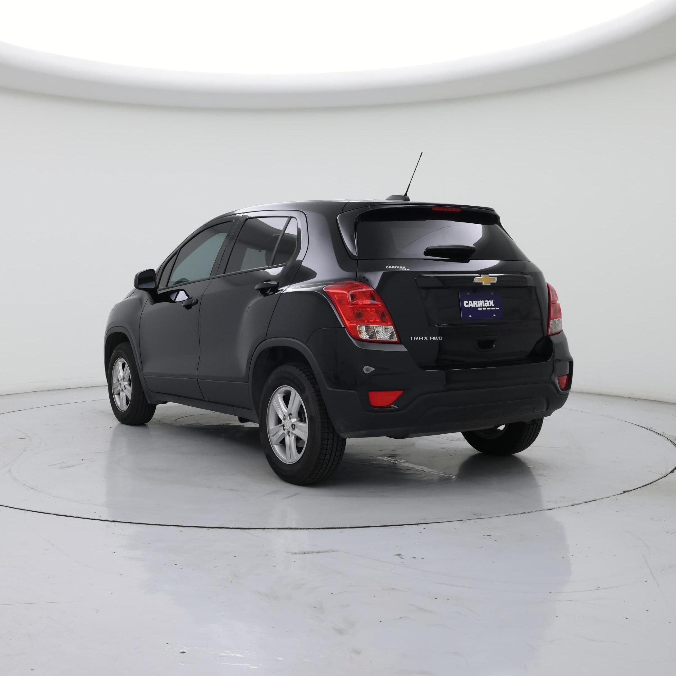 Thumbnail: 2022 Chevrolet Trax - 2