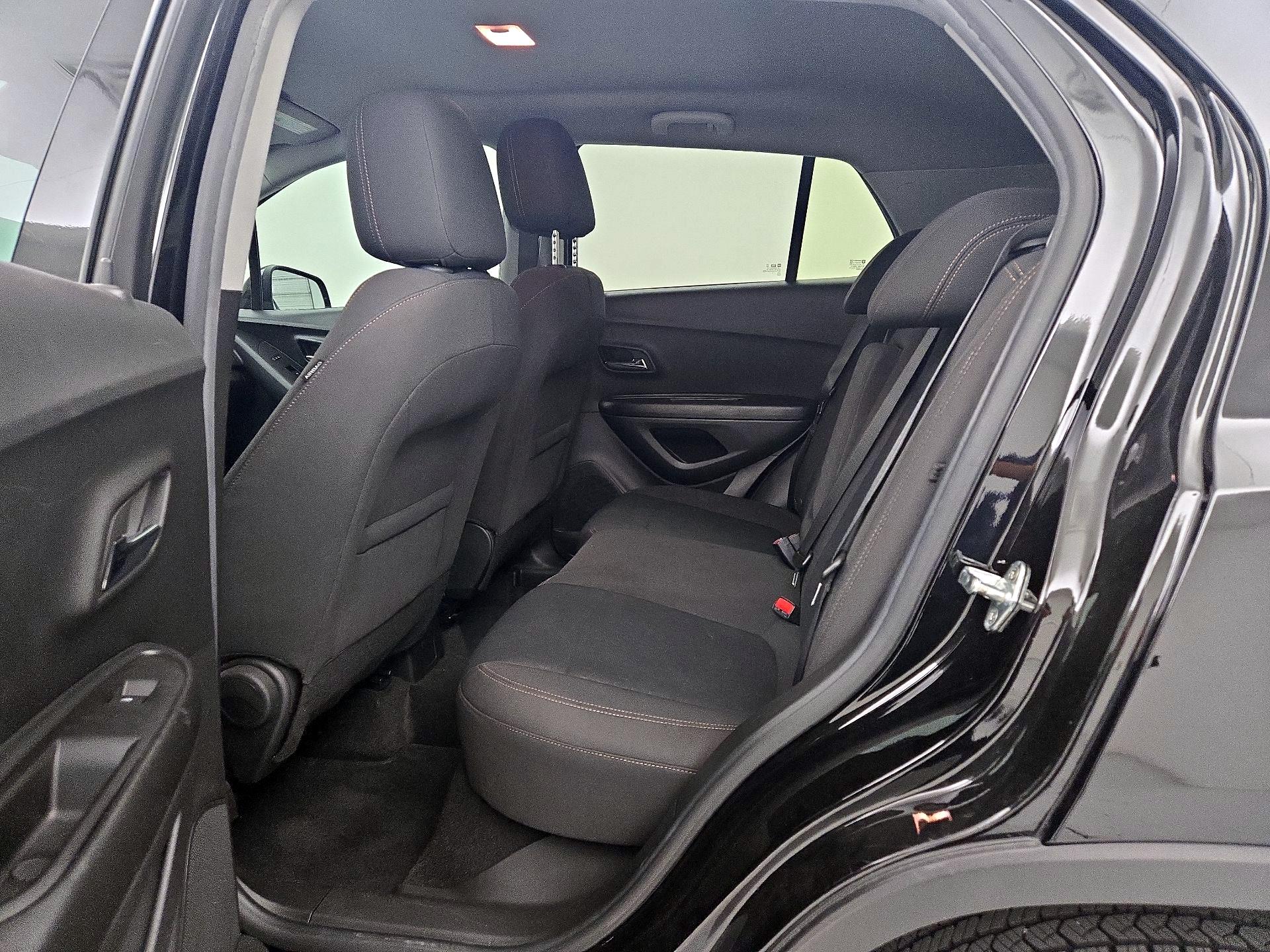 Thumbnail: 2022 Chevrolet Trax - 19