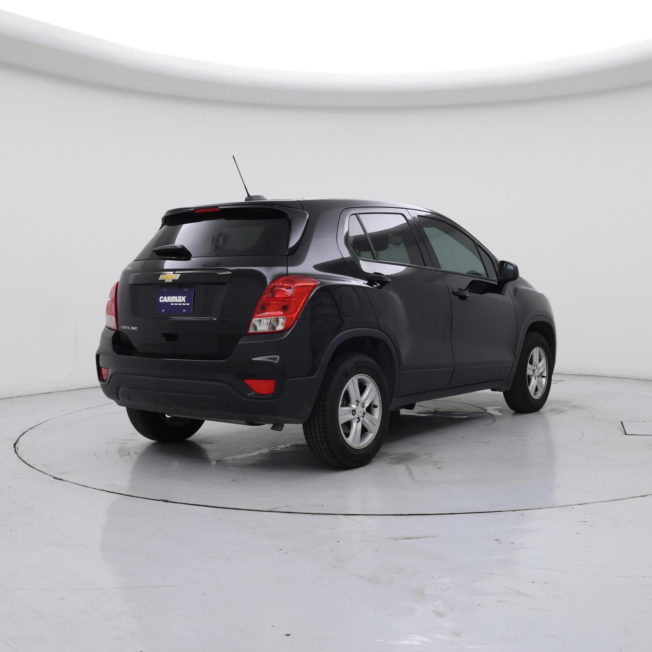 Thumbnail: 2022 Chevrolet Trax - 8