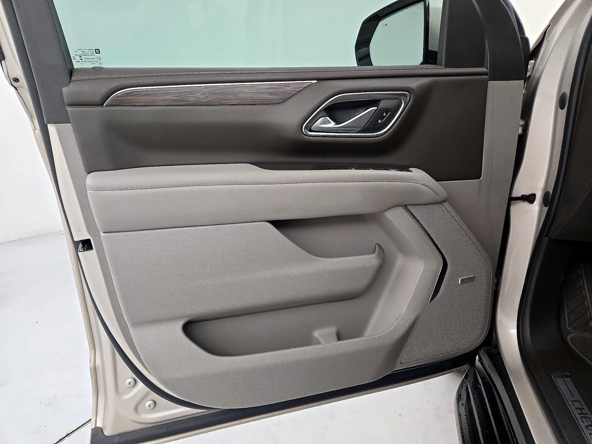 Thumbnail: 2022 Chevrolet Suburban - 12