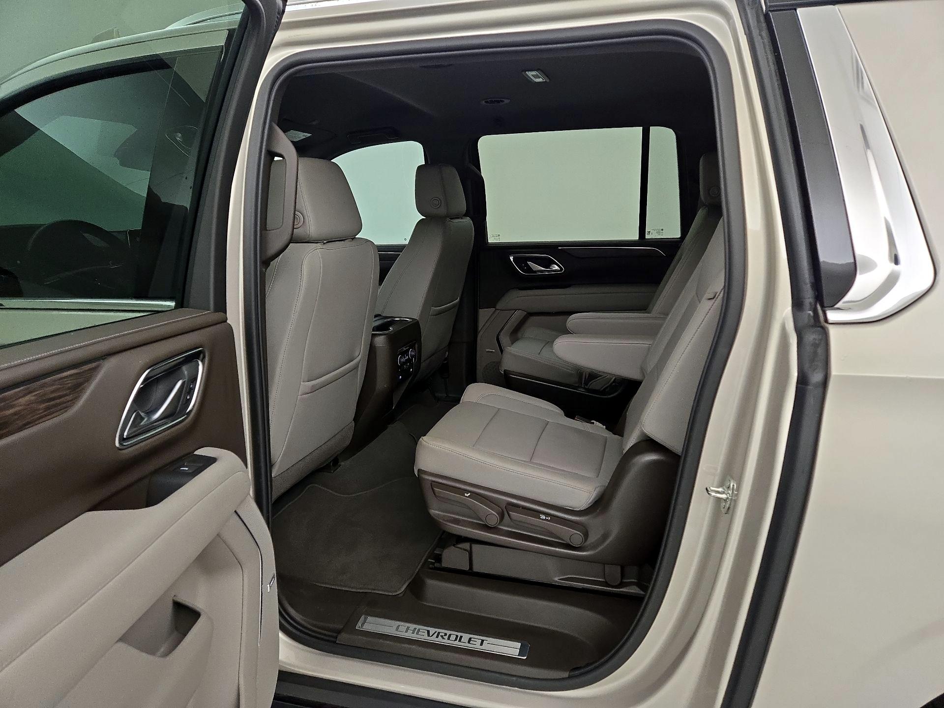 Thumbnail: 2022 Chevrolet Suburban - 19
