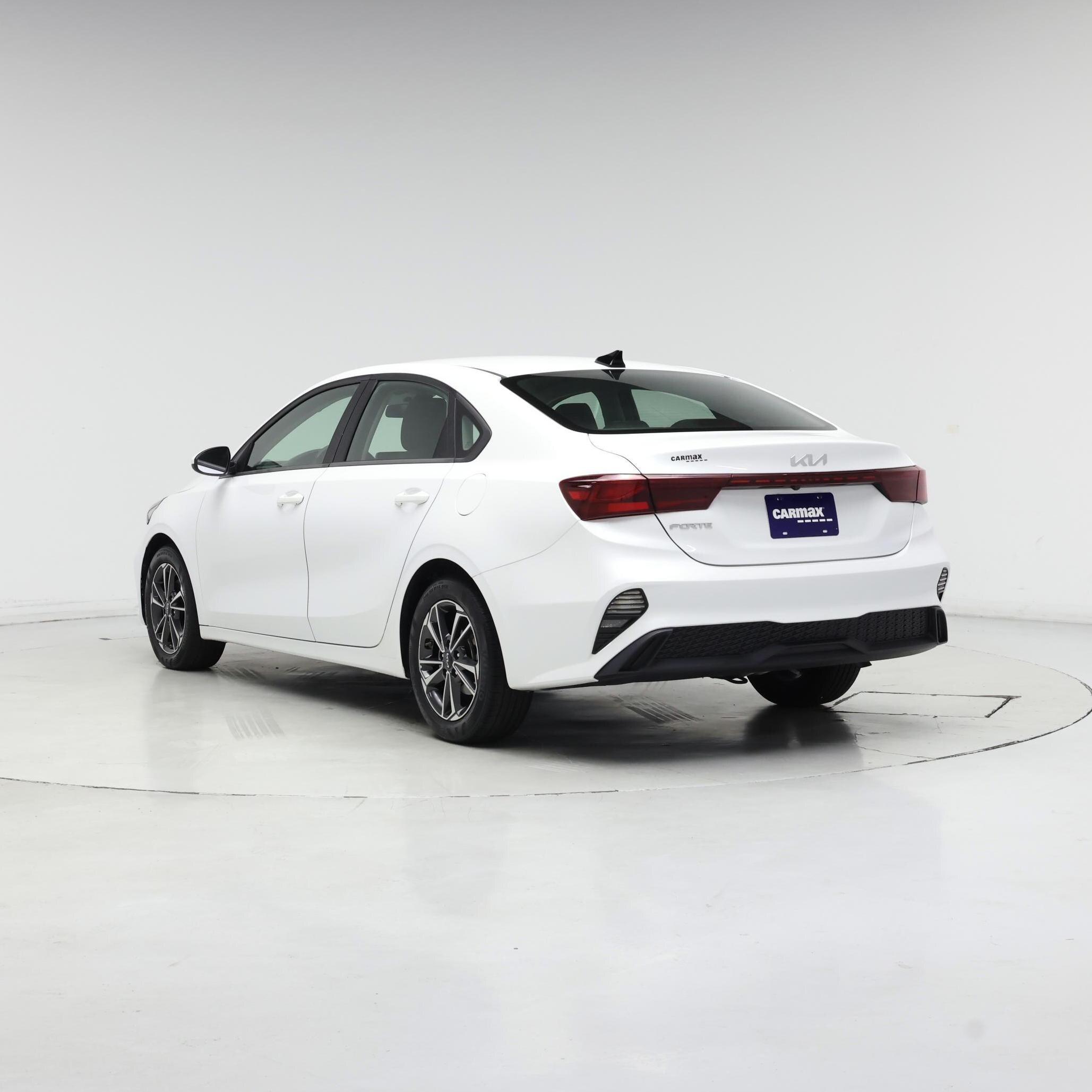 Thumbnail: 2022 Kia Forte - 2