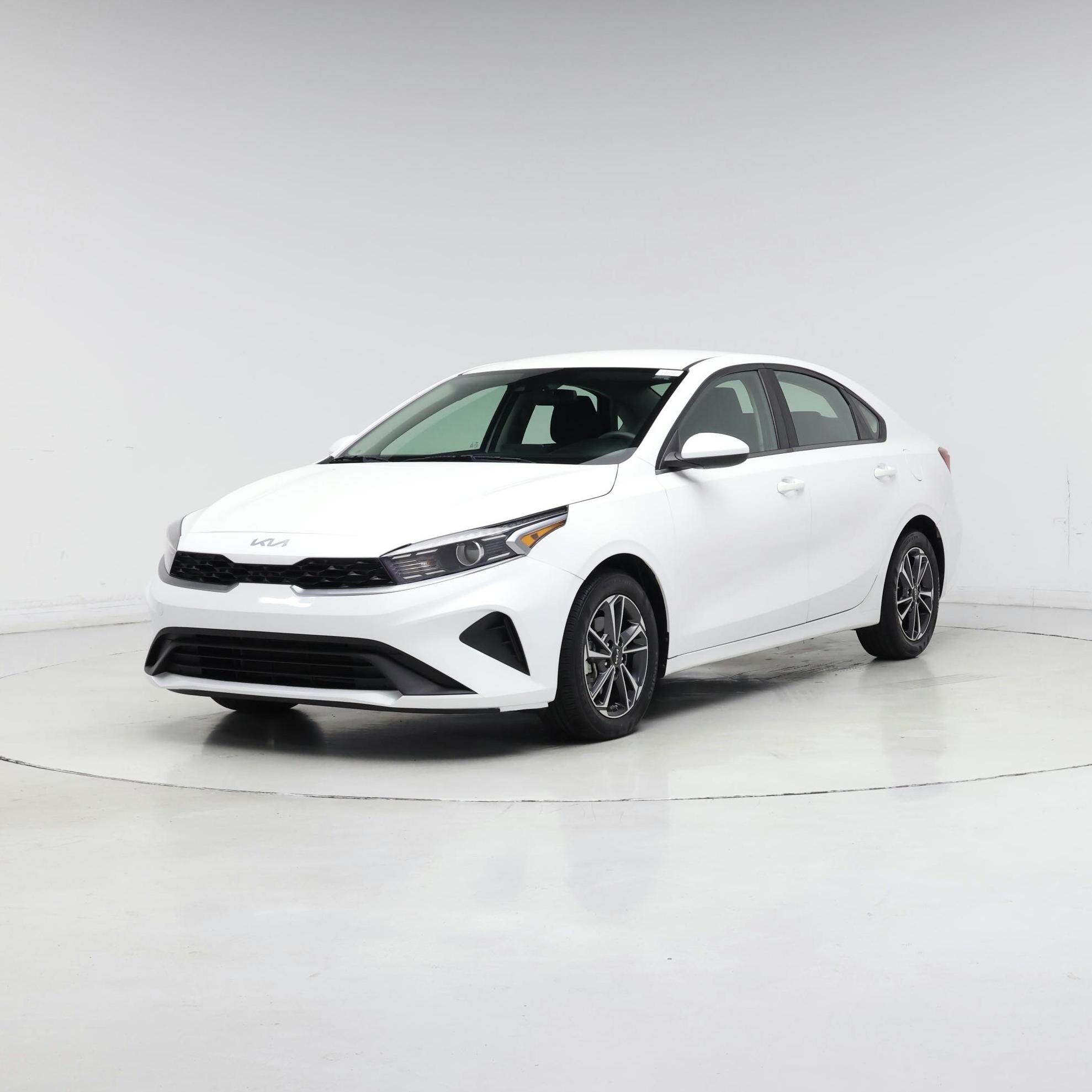 Thumbnail: 2022 Kia Forte - 4