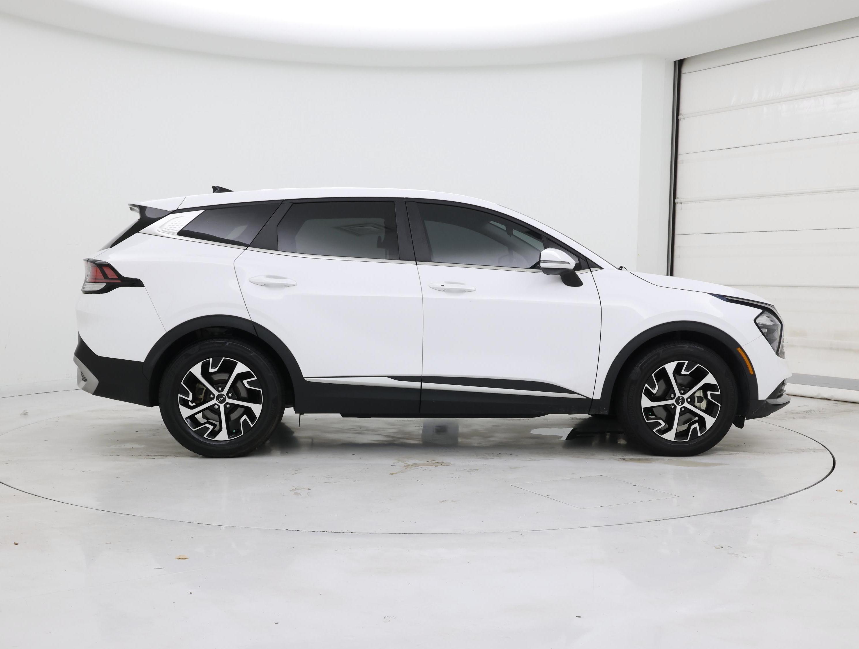 Thumbnail: 2023 Kia Sportage - 7