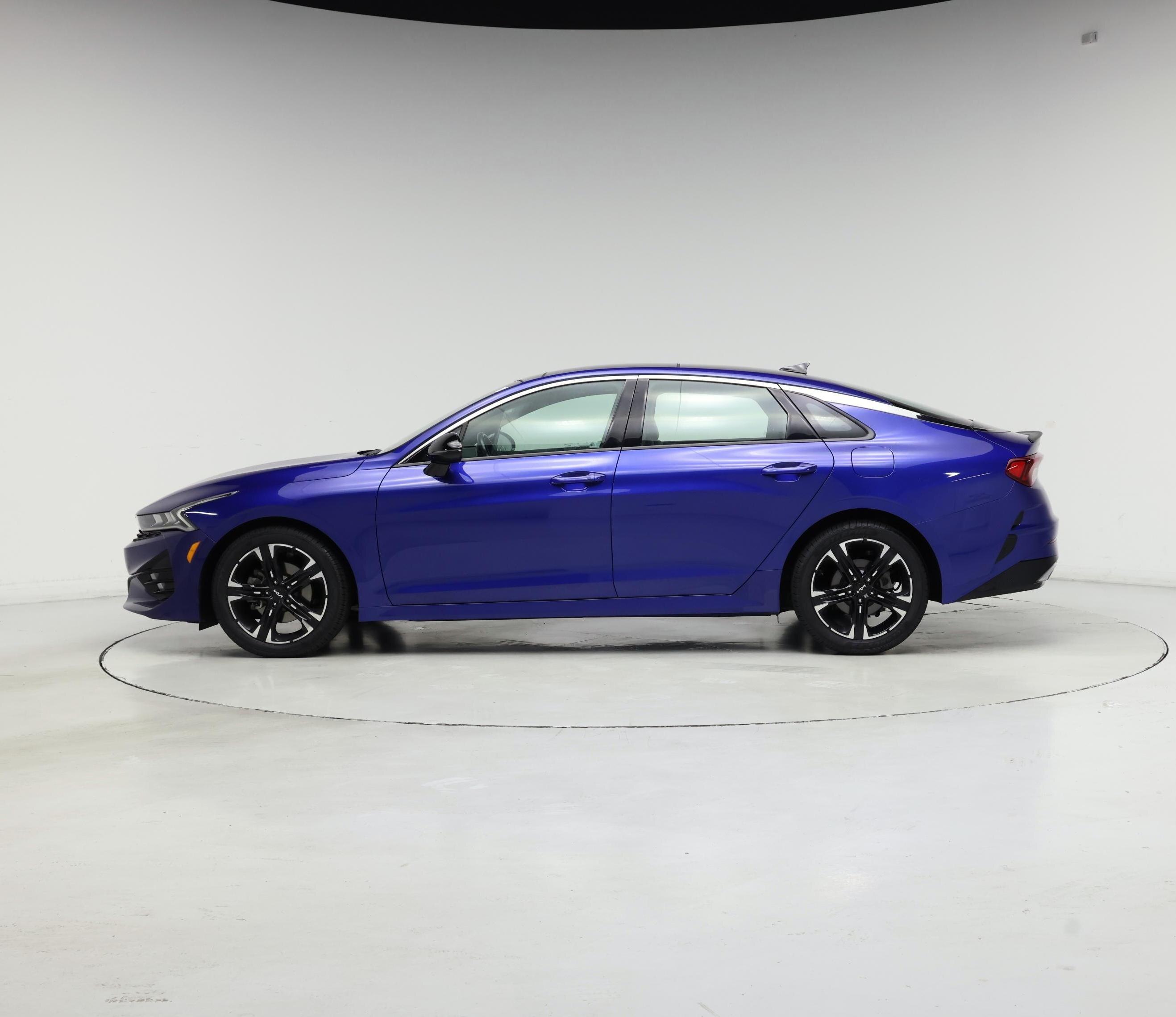 Thumbnail: 2022 Kia K5 - 3