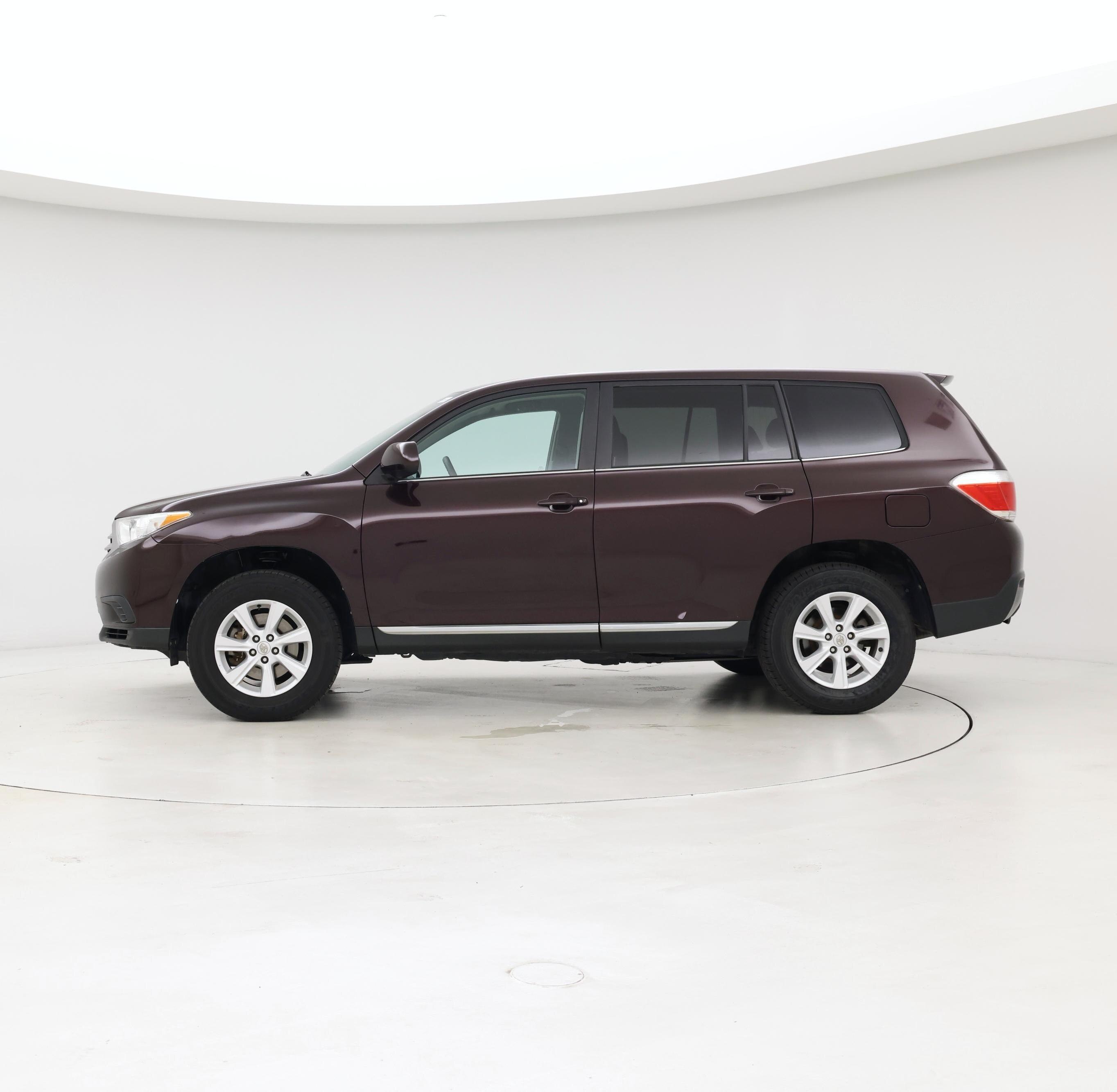 Thumbnail: 2013 Toyota Highlander - 3