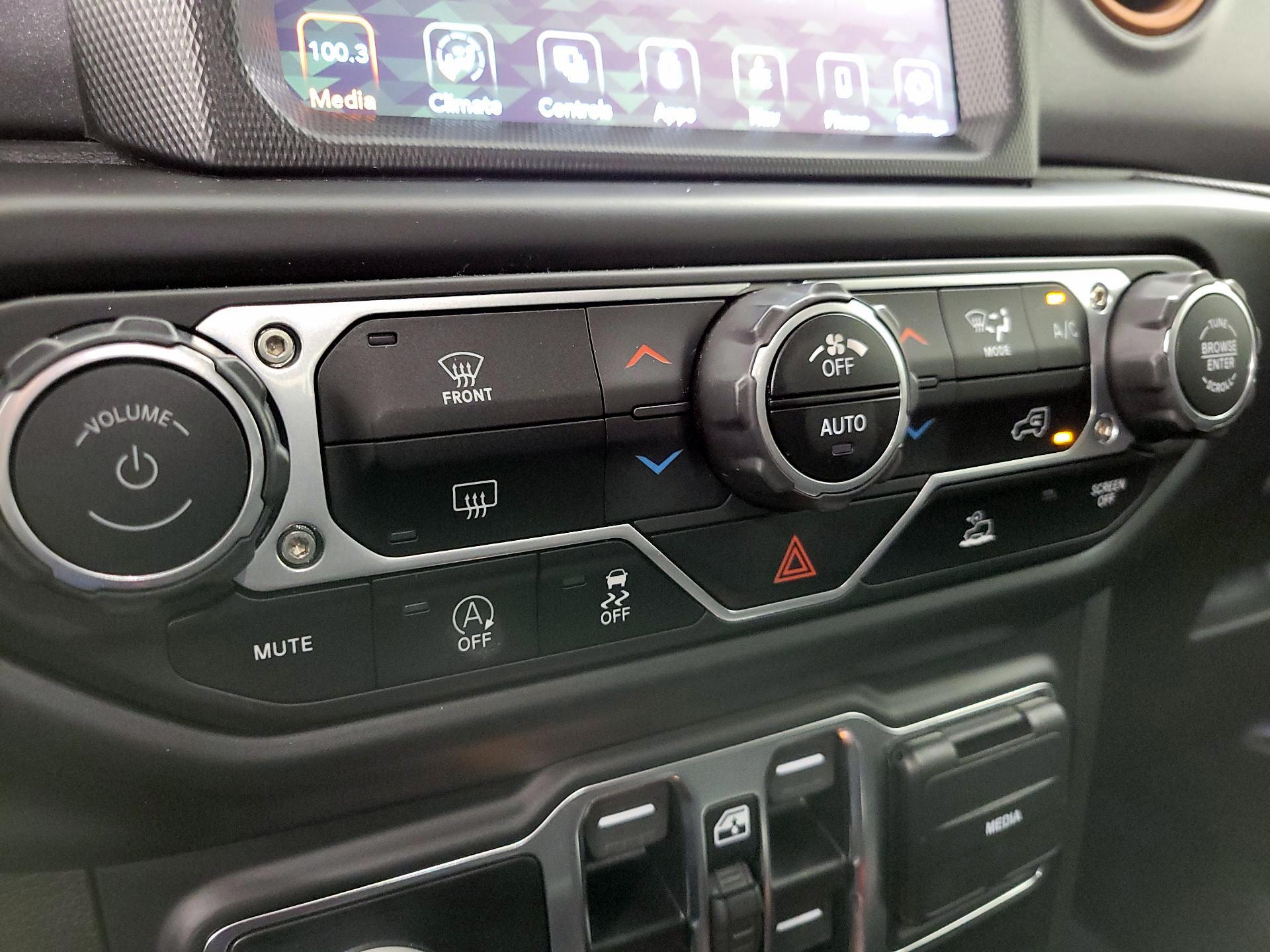 Thumbnail: 2022 Jeep Gladiator - 17