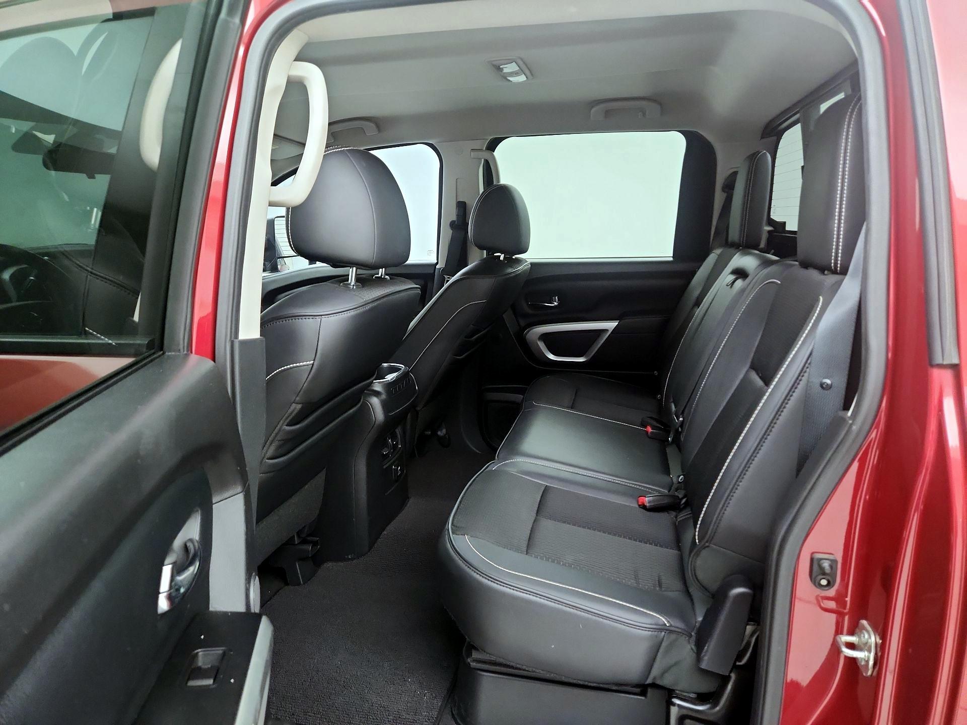 Thumbnail: 2017 Nissan Titan - 18