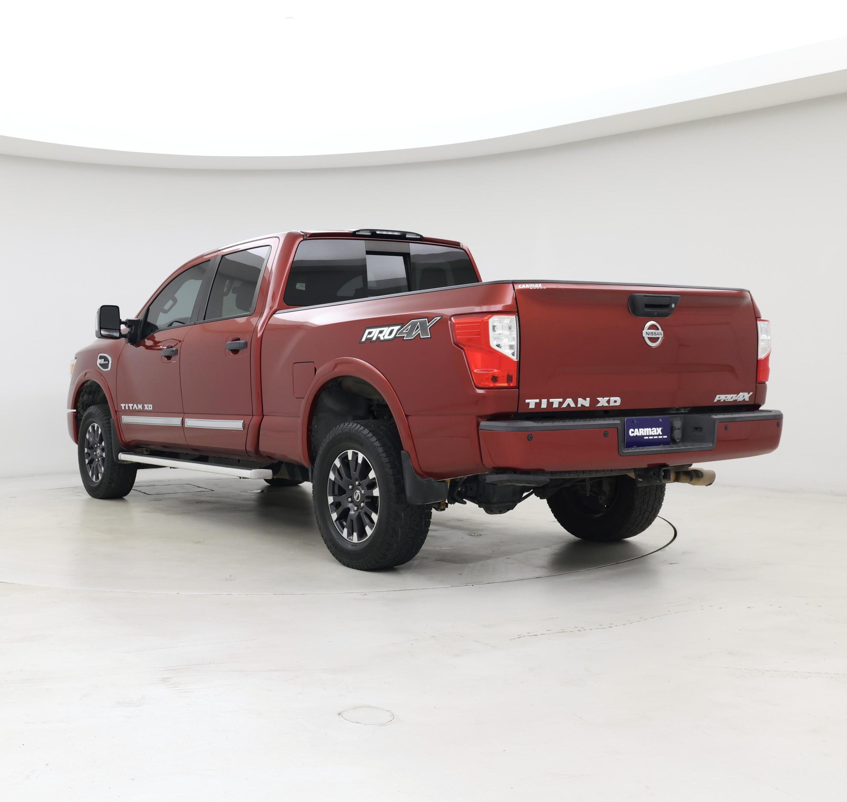 Thumbnail: 2017 Nissan Titan - 2