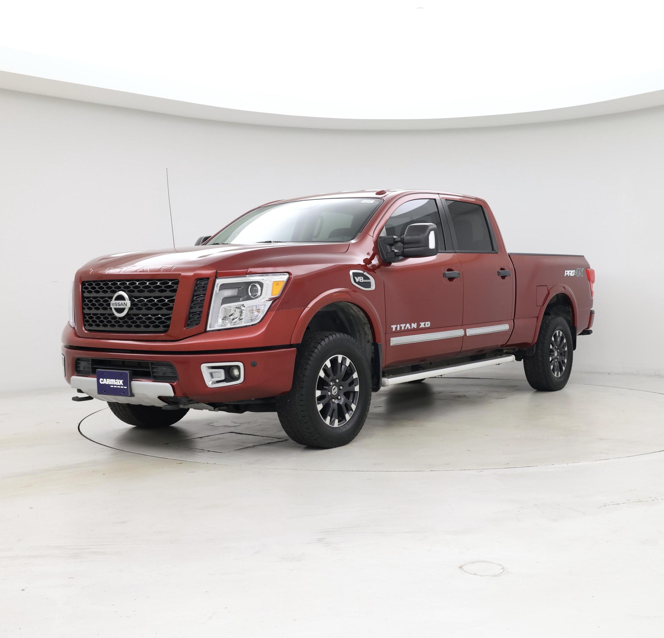 Thumbnail: 2017 Nissan Titan - 4