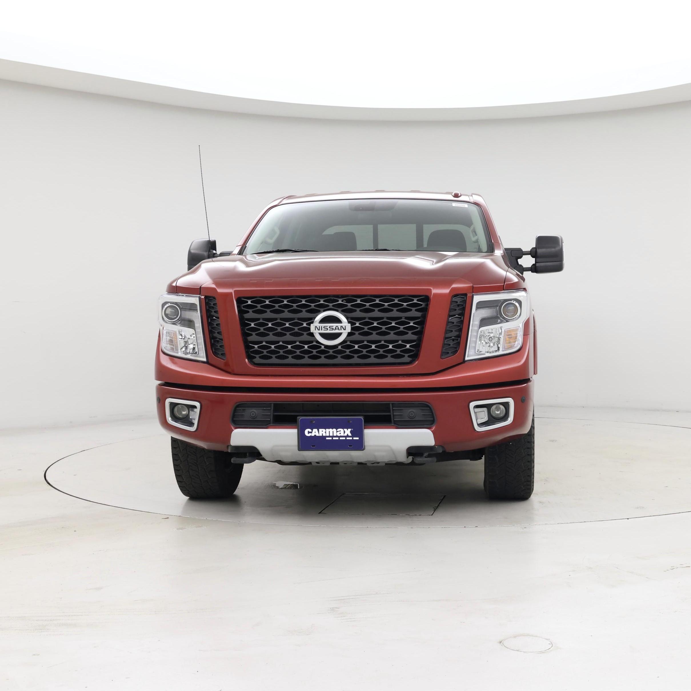 Thumbnail: 2017 Nissan Titan - 5