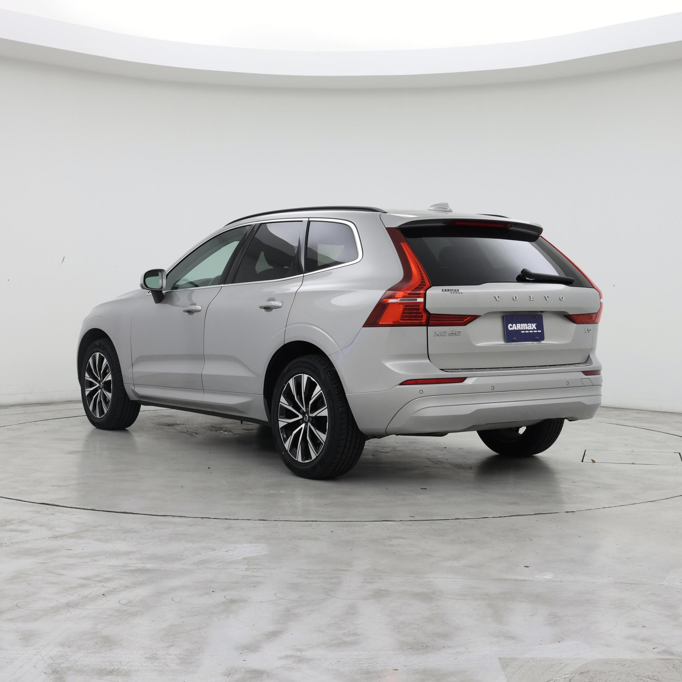 Thumbnail: 2023 Volvo XC60 - 2