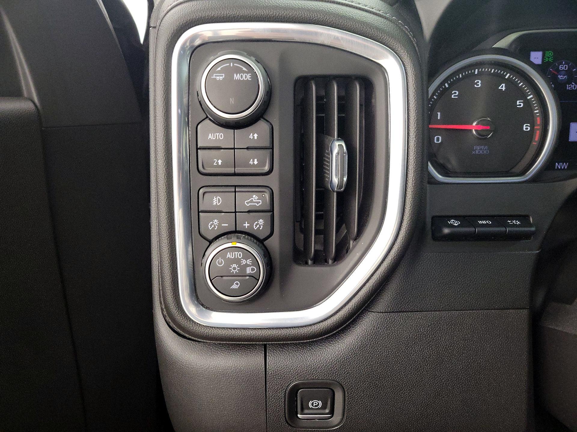 Thumbnail: 2022 Chevrolet Silverado 1500 - 13