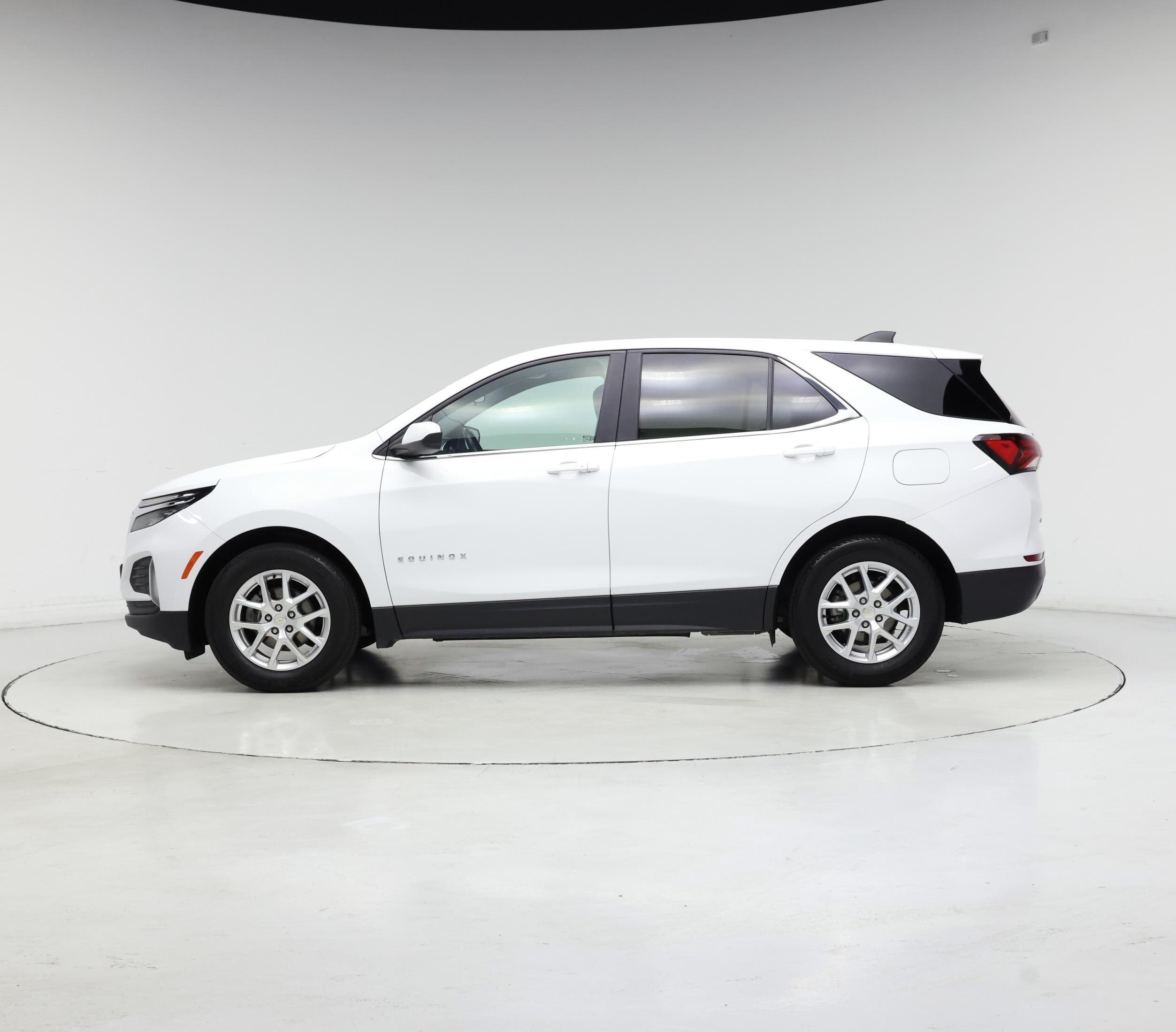 Thumbnail: 2024 Chevrolet Equinox - 3