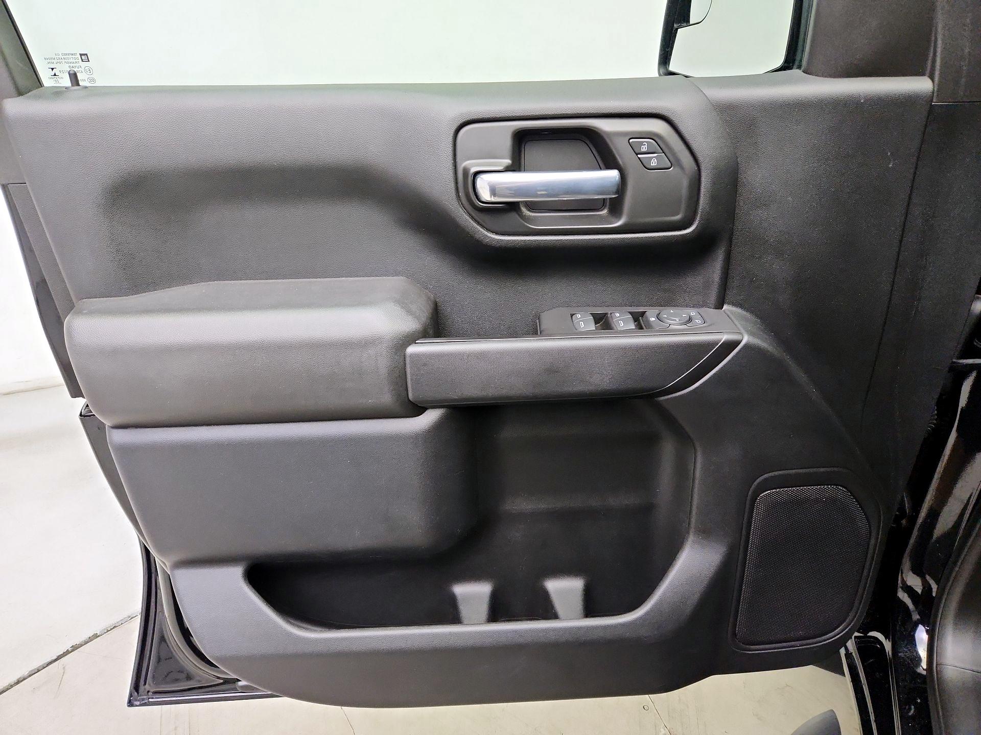 Thumbnail: 2021 Chevrolet Silverado 1500 - 12