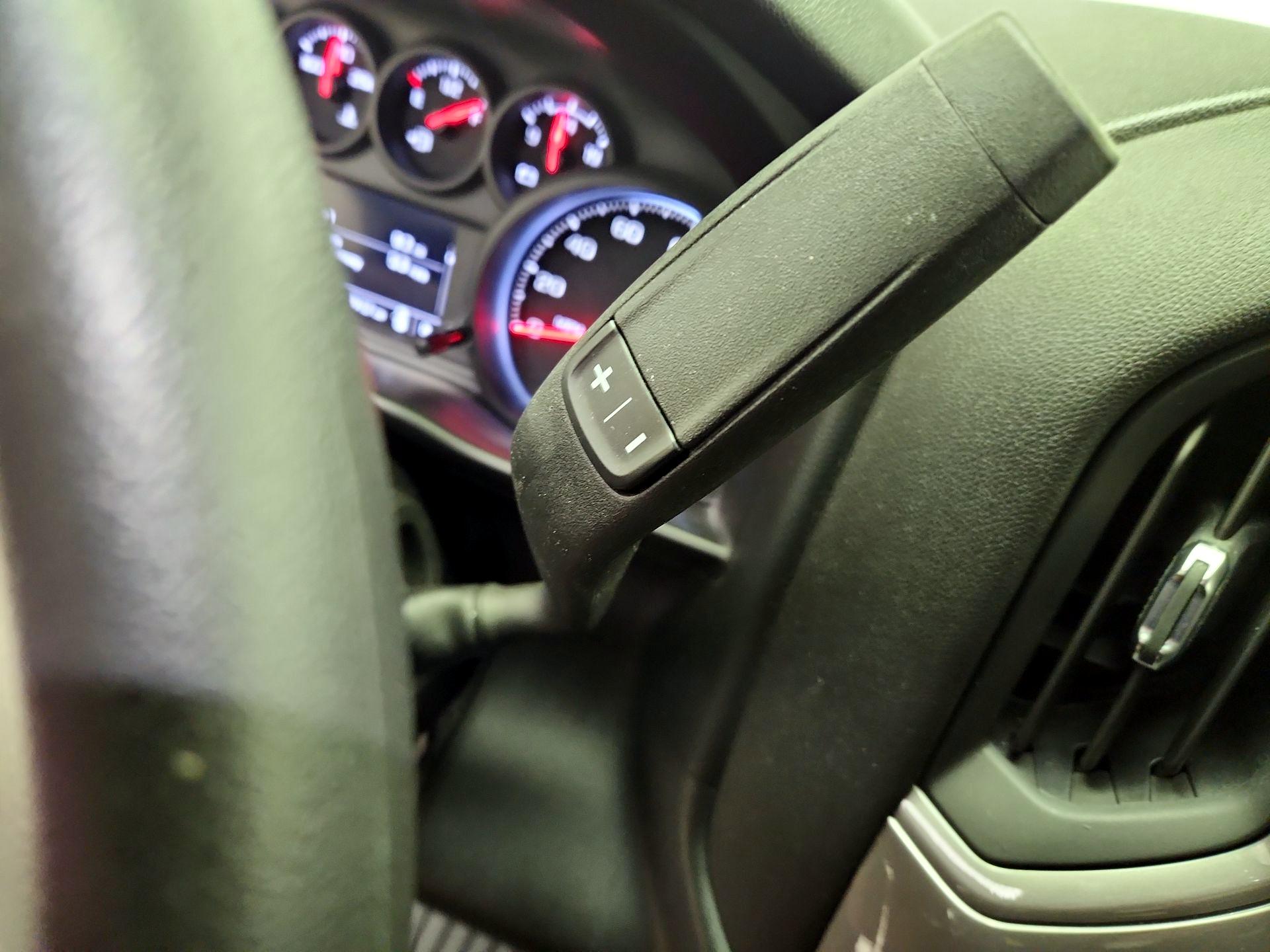 Thumbnail: 2021 Chevrolet Silverado 1500 - 17
