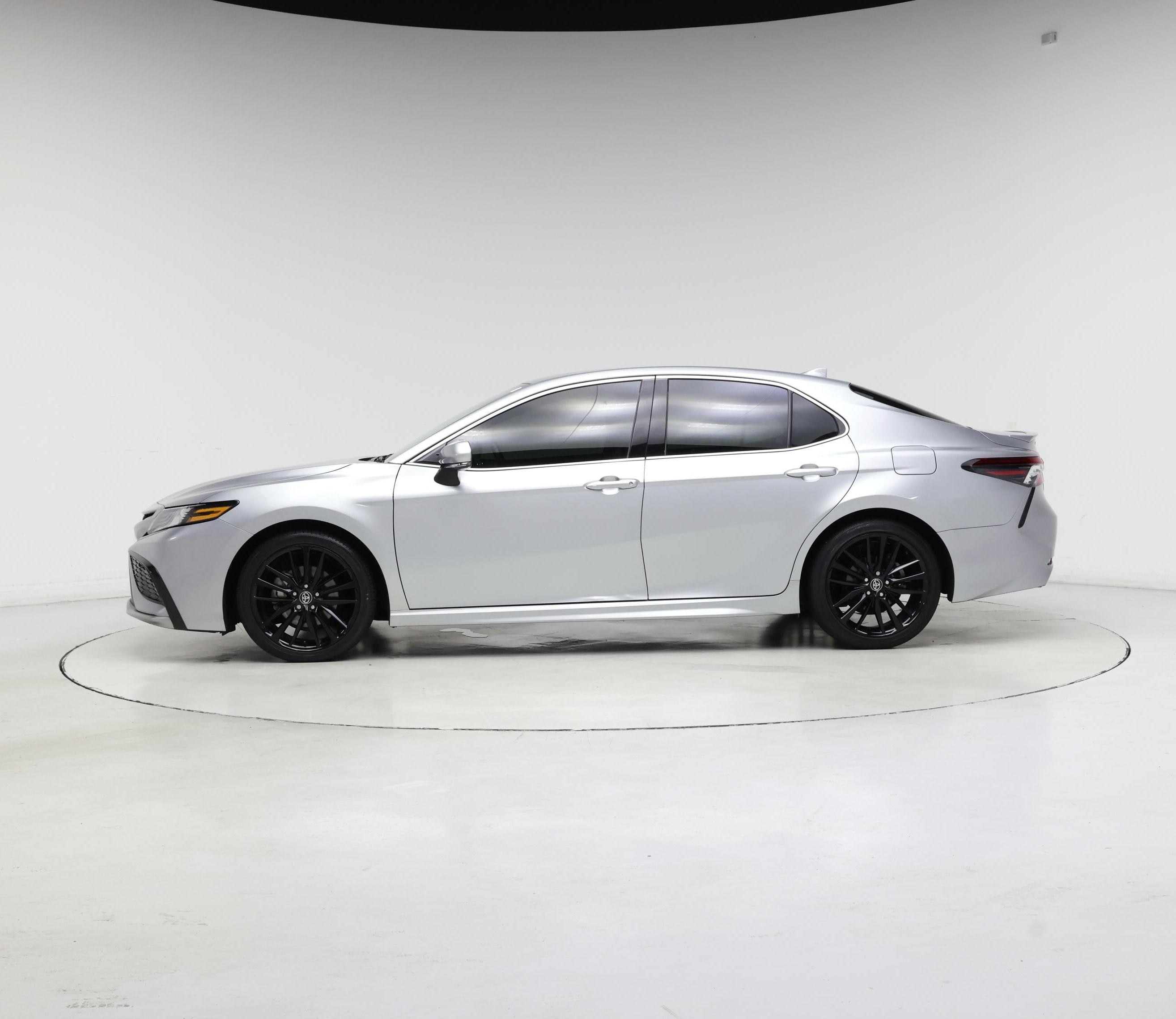 Thumbnail: 2023 Toyota Camry - 3