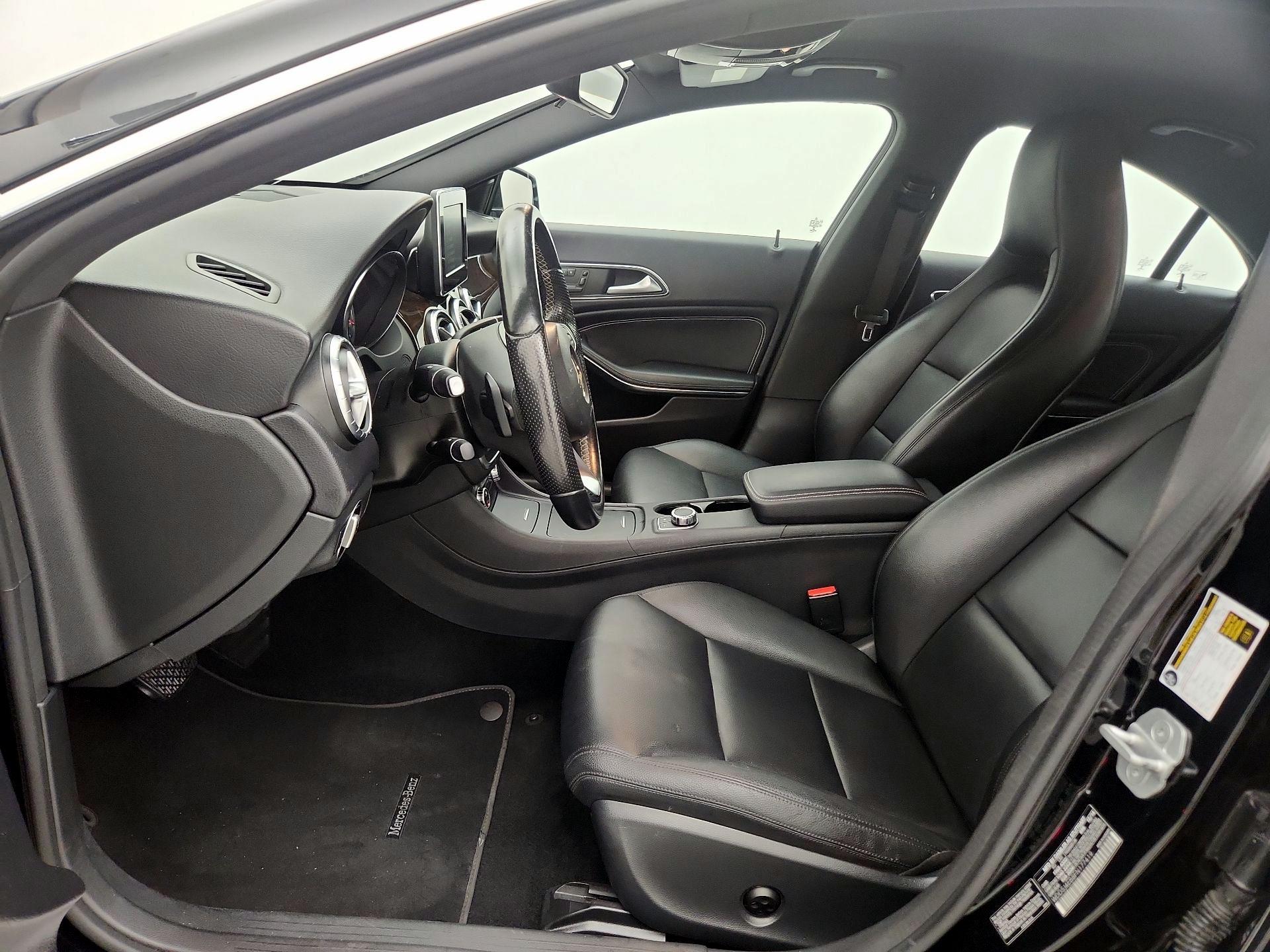 Thumbnail: 2015 Mercedes-Benz CLA - 11