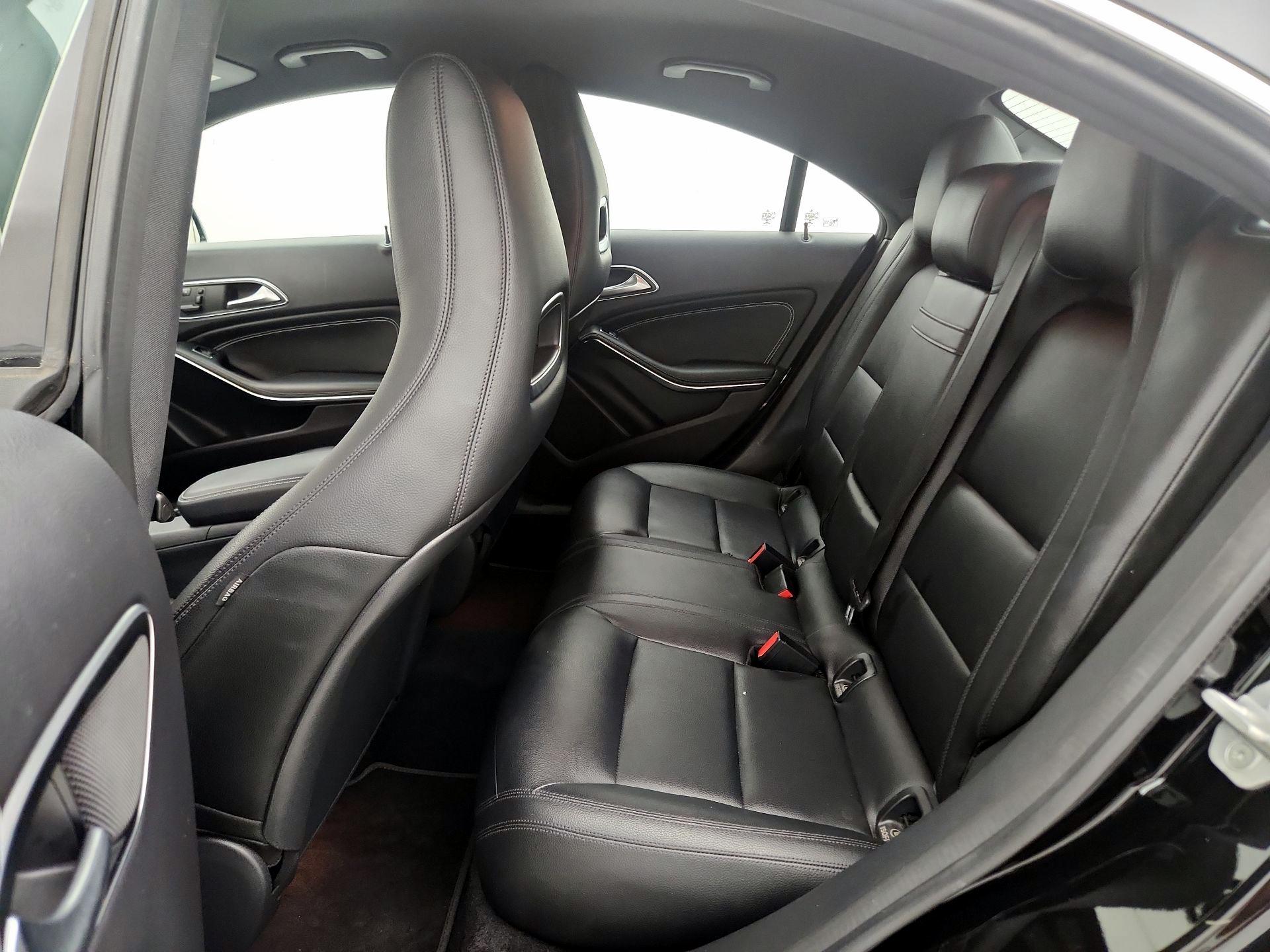Thumbnail: 2015 Mercedes-Benz CLA - 17