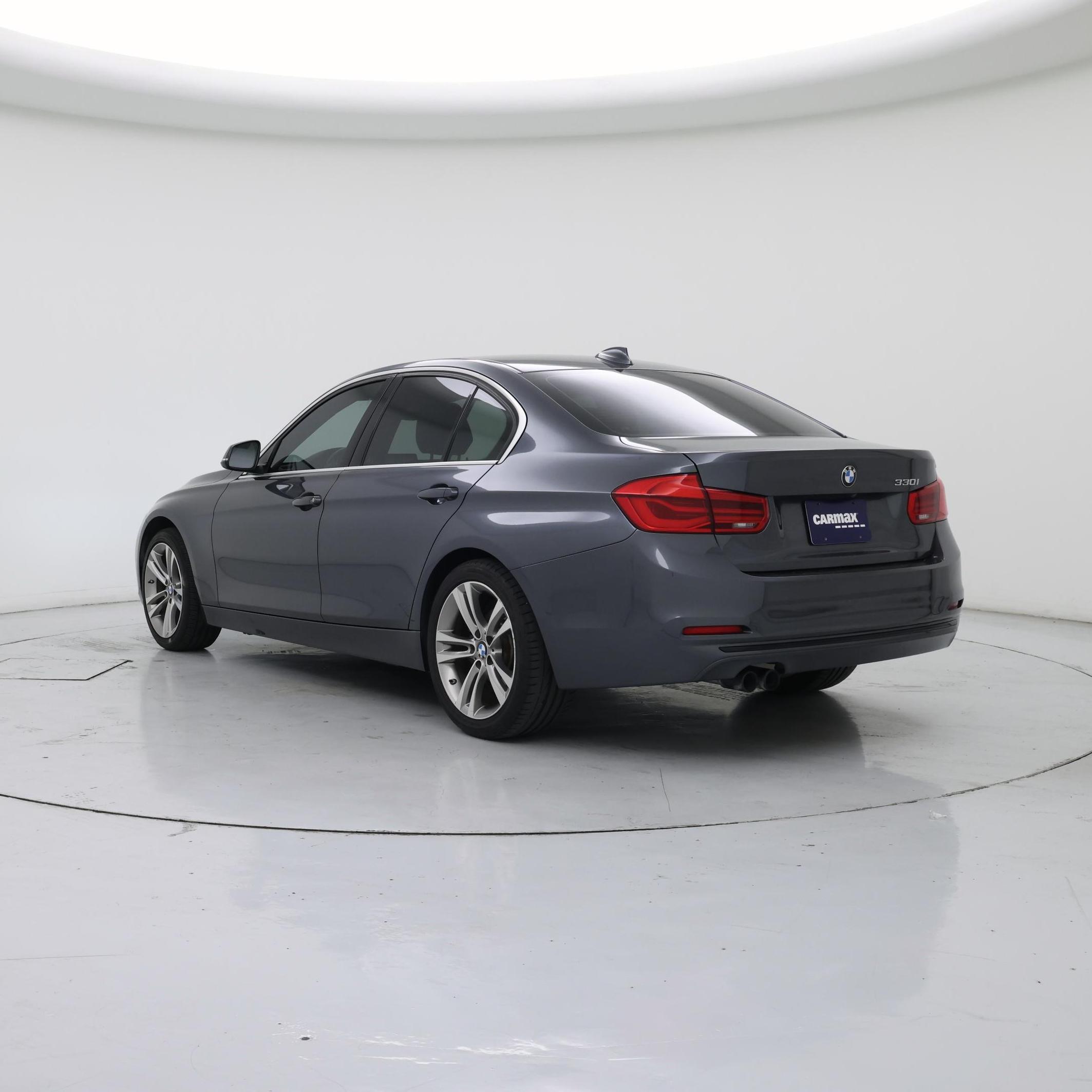 Thumbnail: 2018 BMW 3 Series - 2
