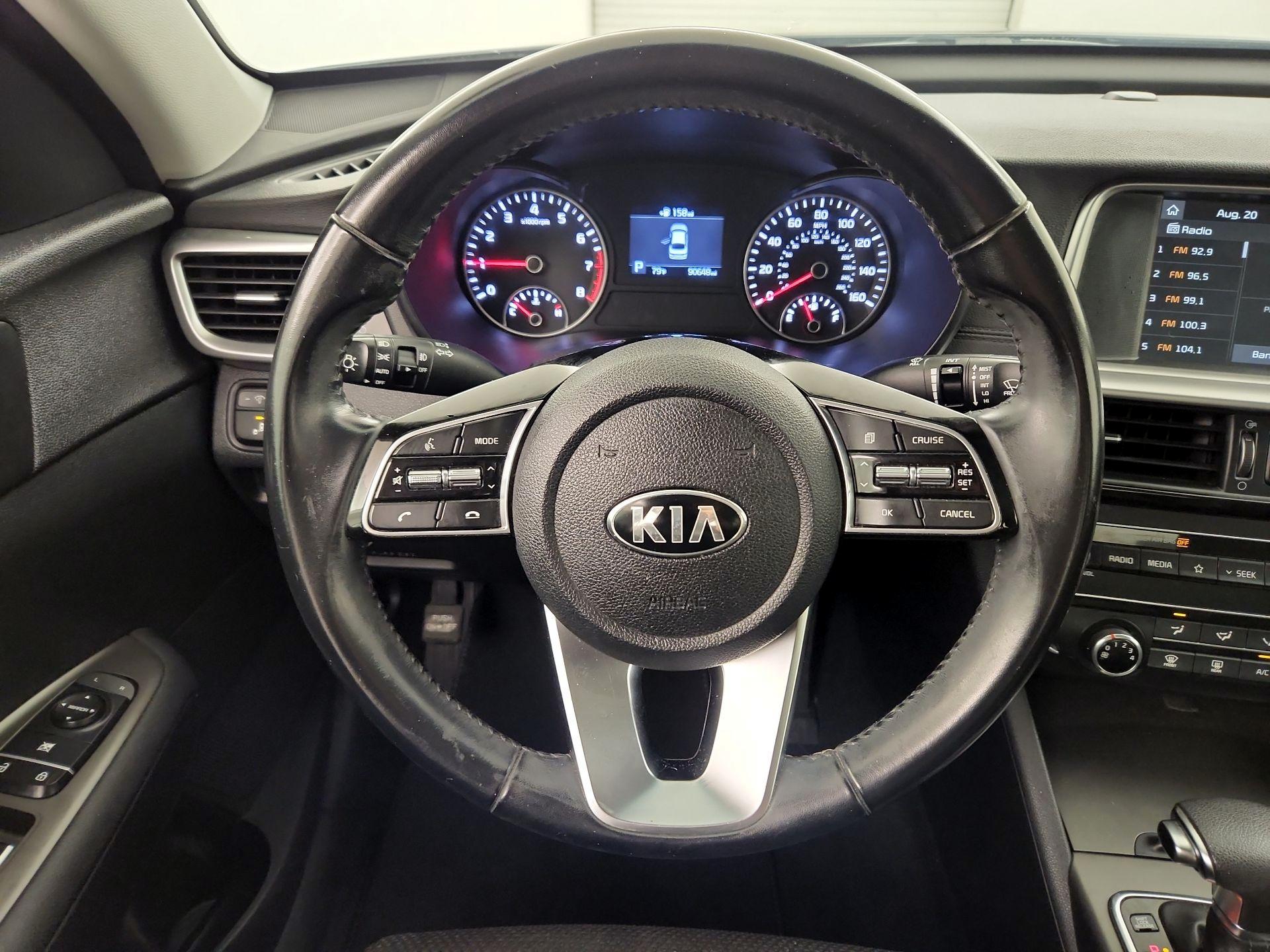 Thumbnail: 2020 Kia Optima - 10